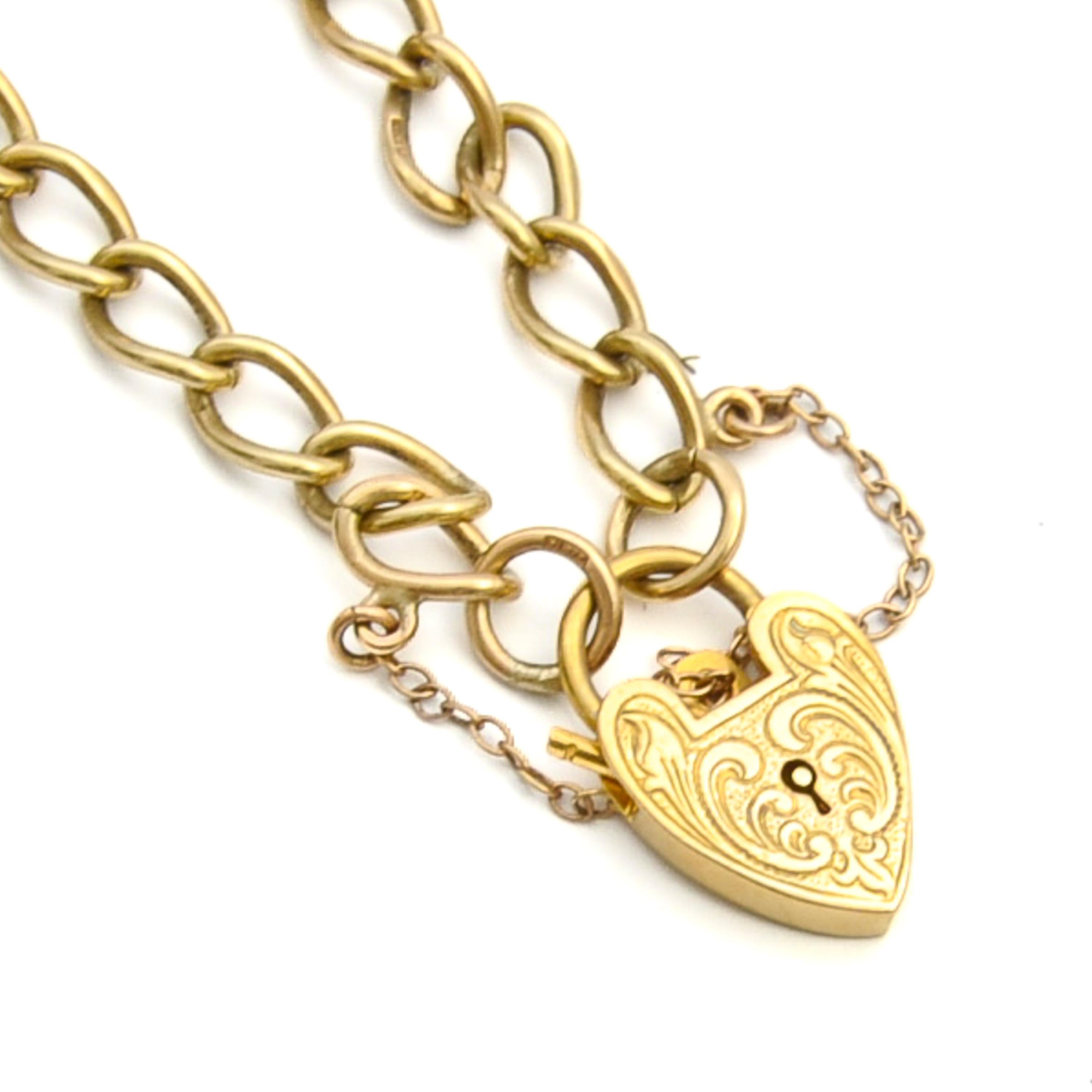 Vintage 9K Gold Heart Padlock Curb Chain Charms Bracelet Unisexe en vente