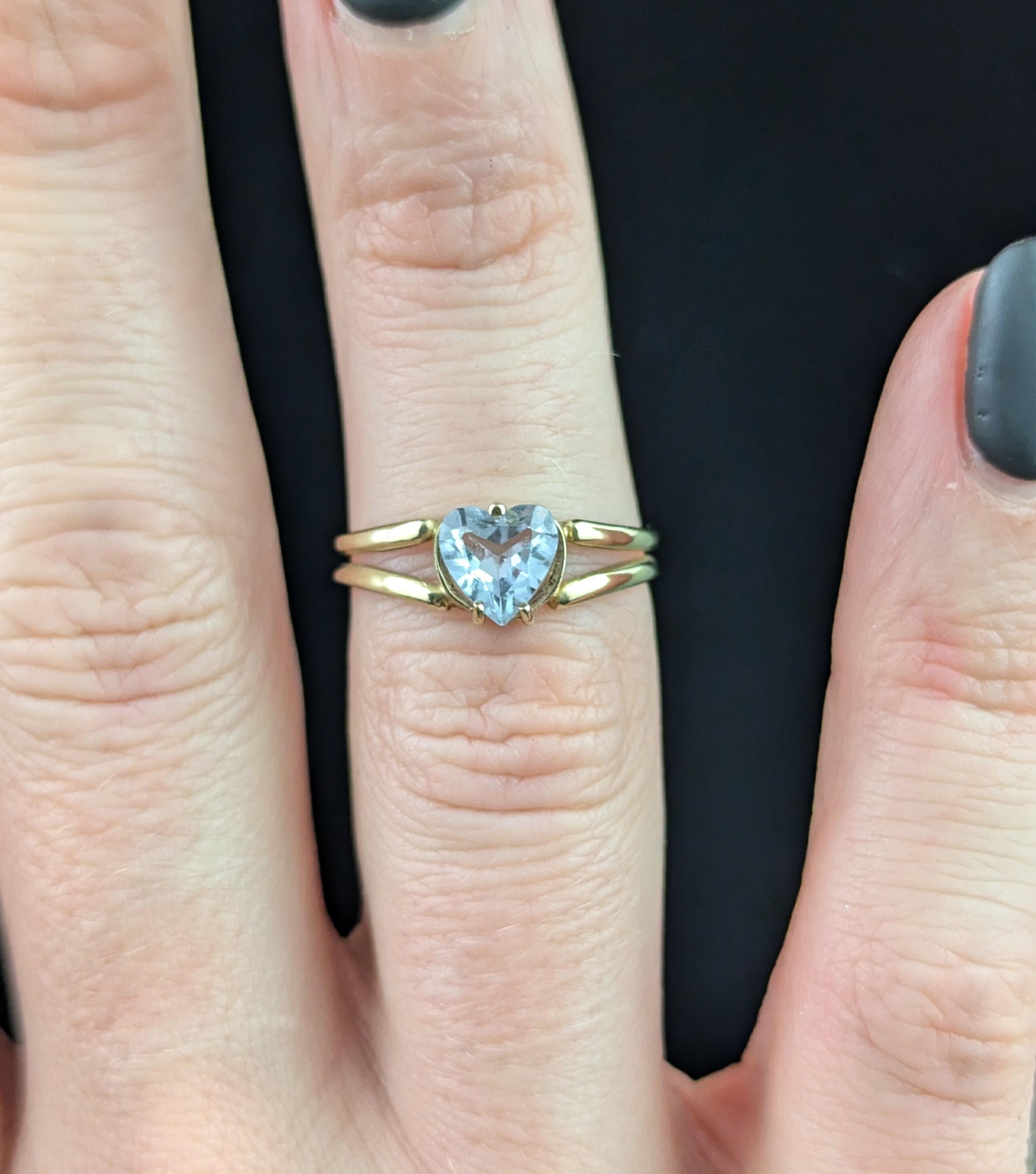 Vintage 9k gold heart ring, blue paste For Sale 4