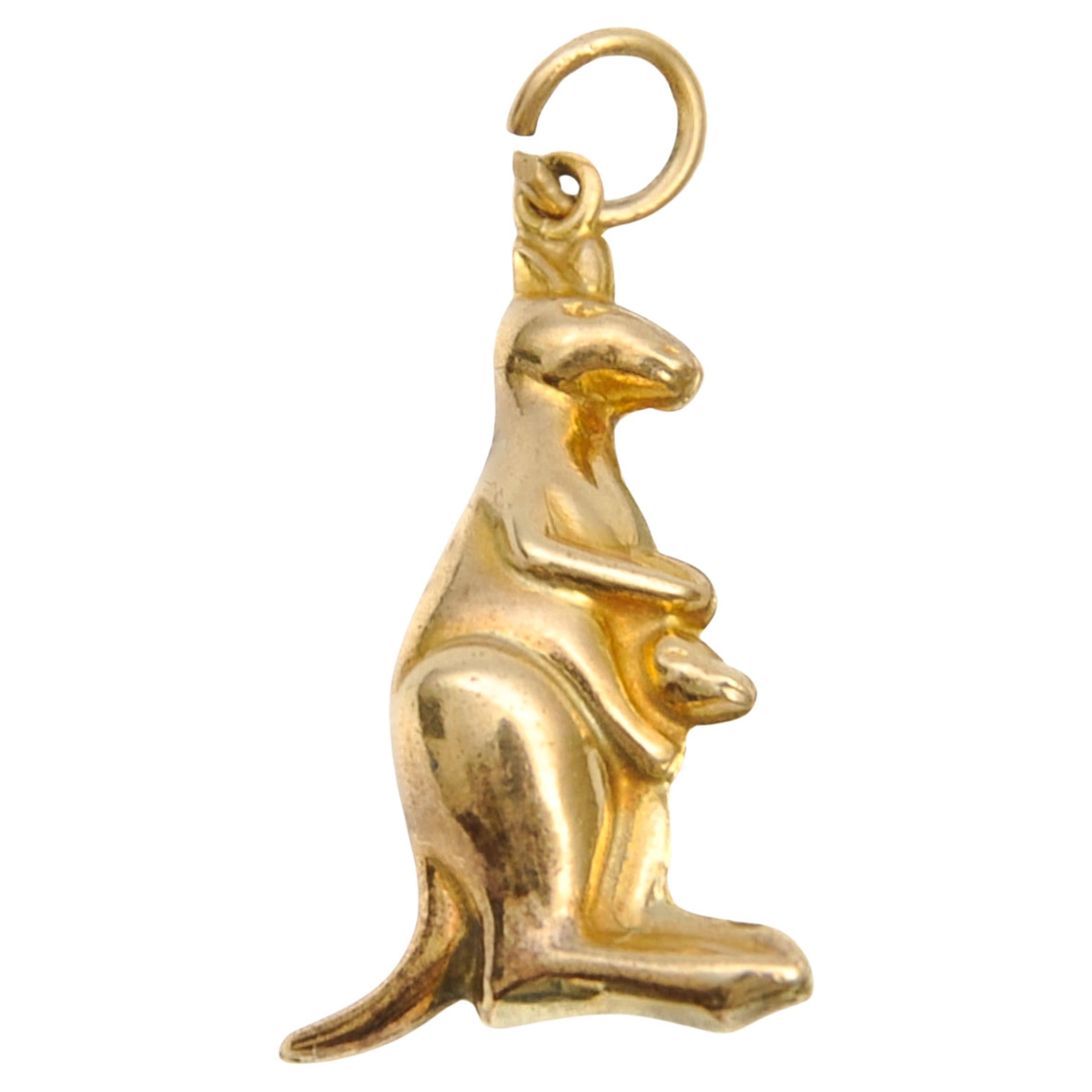 Vintage 9K Gold Kangaroo with Baby in Pouch Charm Pendant For Sale