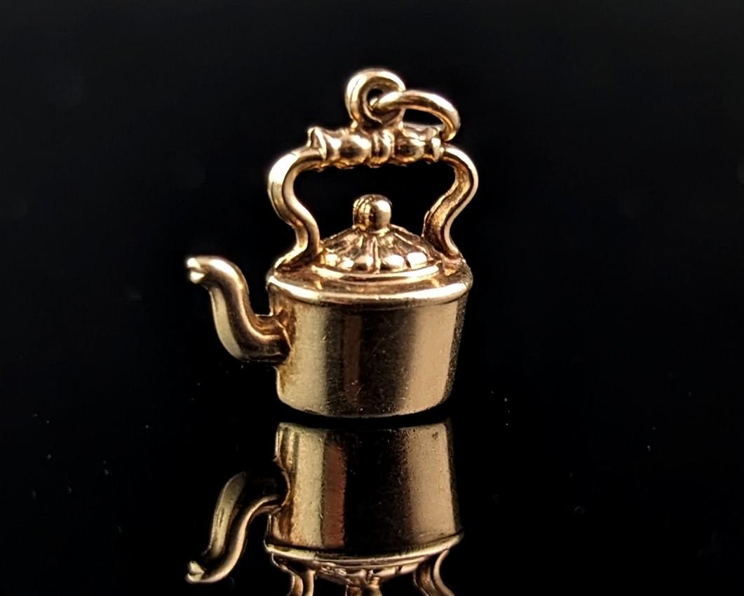 Vintage 9k gold kettle Charm, old Victorian style kettle 2