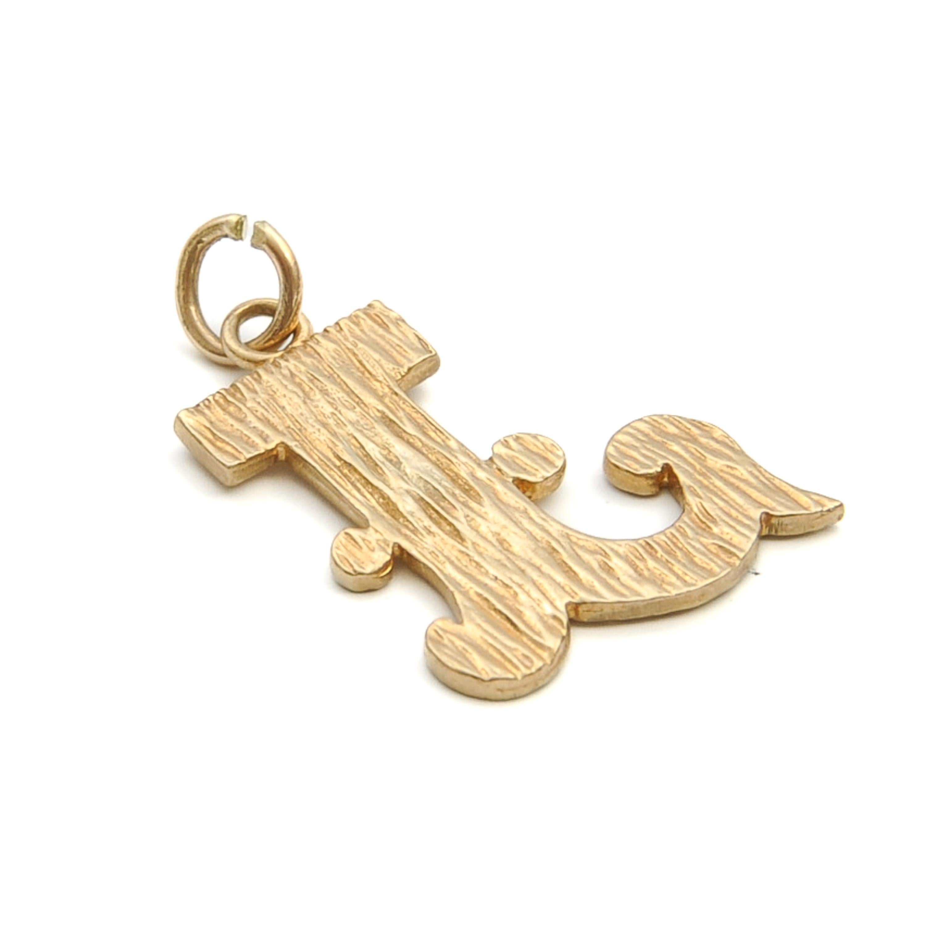 Women's or Men's Vintage 9K Gold L Initial Western Style Charm Pendant For Sale