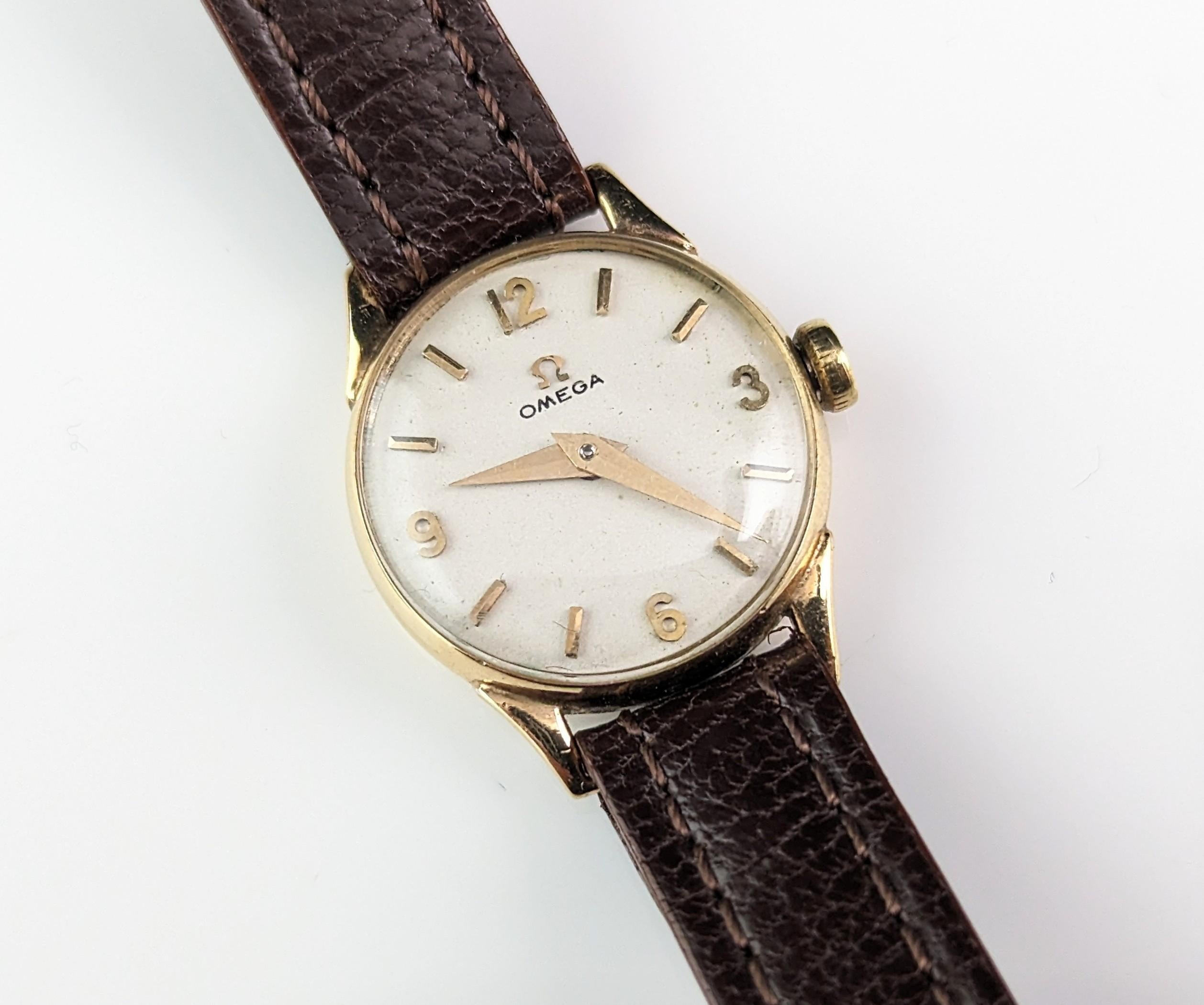 Vintage 9k gold Ladies Omega wristwatch, boxed  14