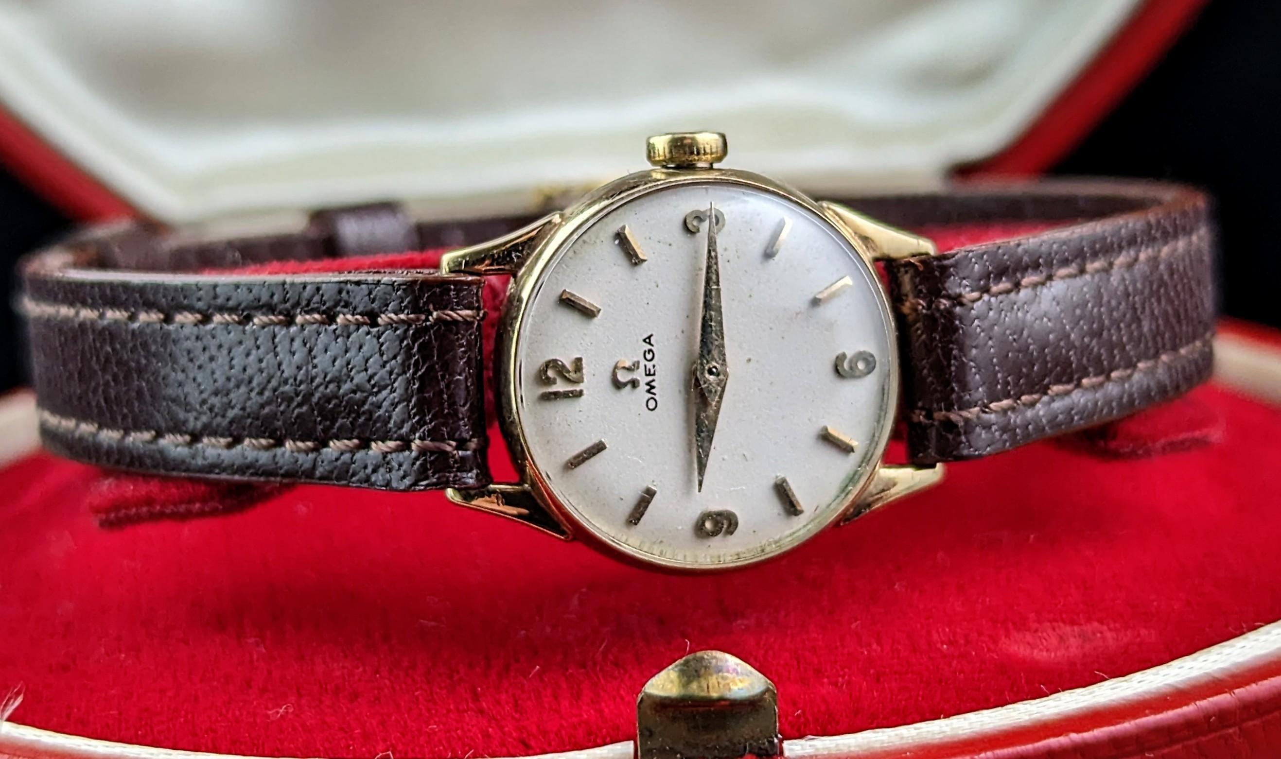 Vintage 9k gold Ladies Omega wristwatch, boxed  2