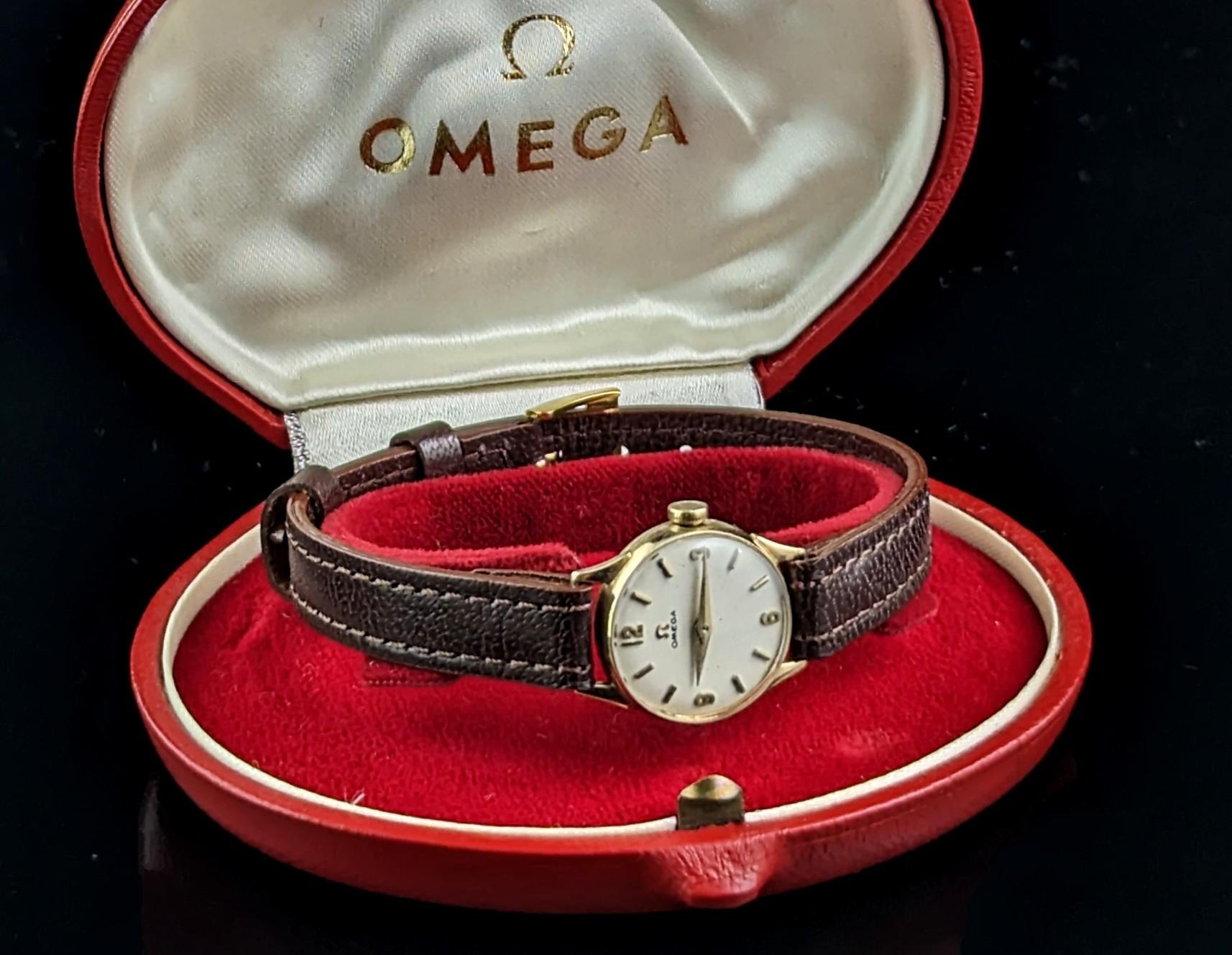 Vintage 9k gold Ladies Omega wristwatch, boxed  3