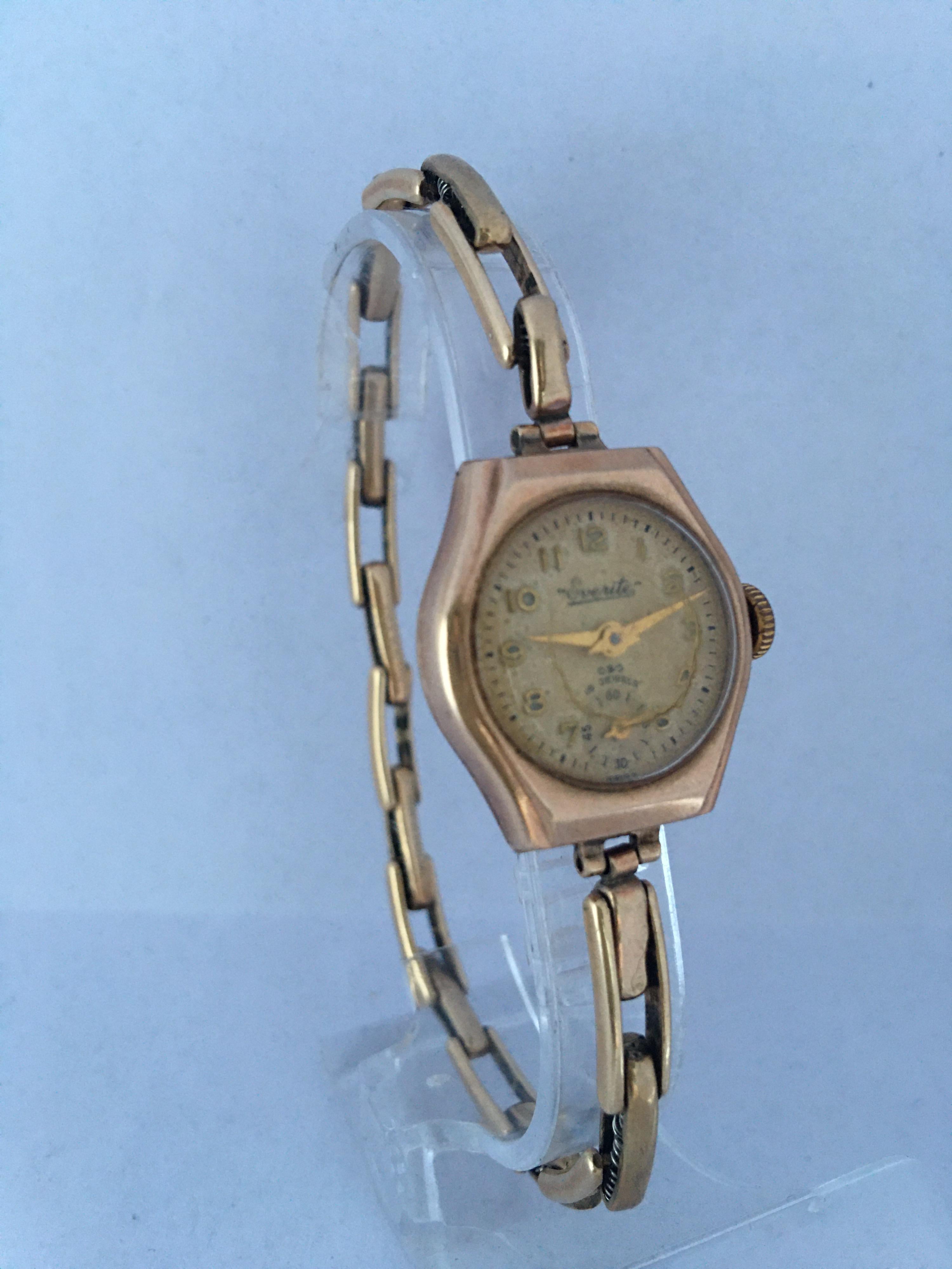 Vintage 9 Karat Gold London Case Made Ladies Mechanical Watch For Sale 13