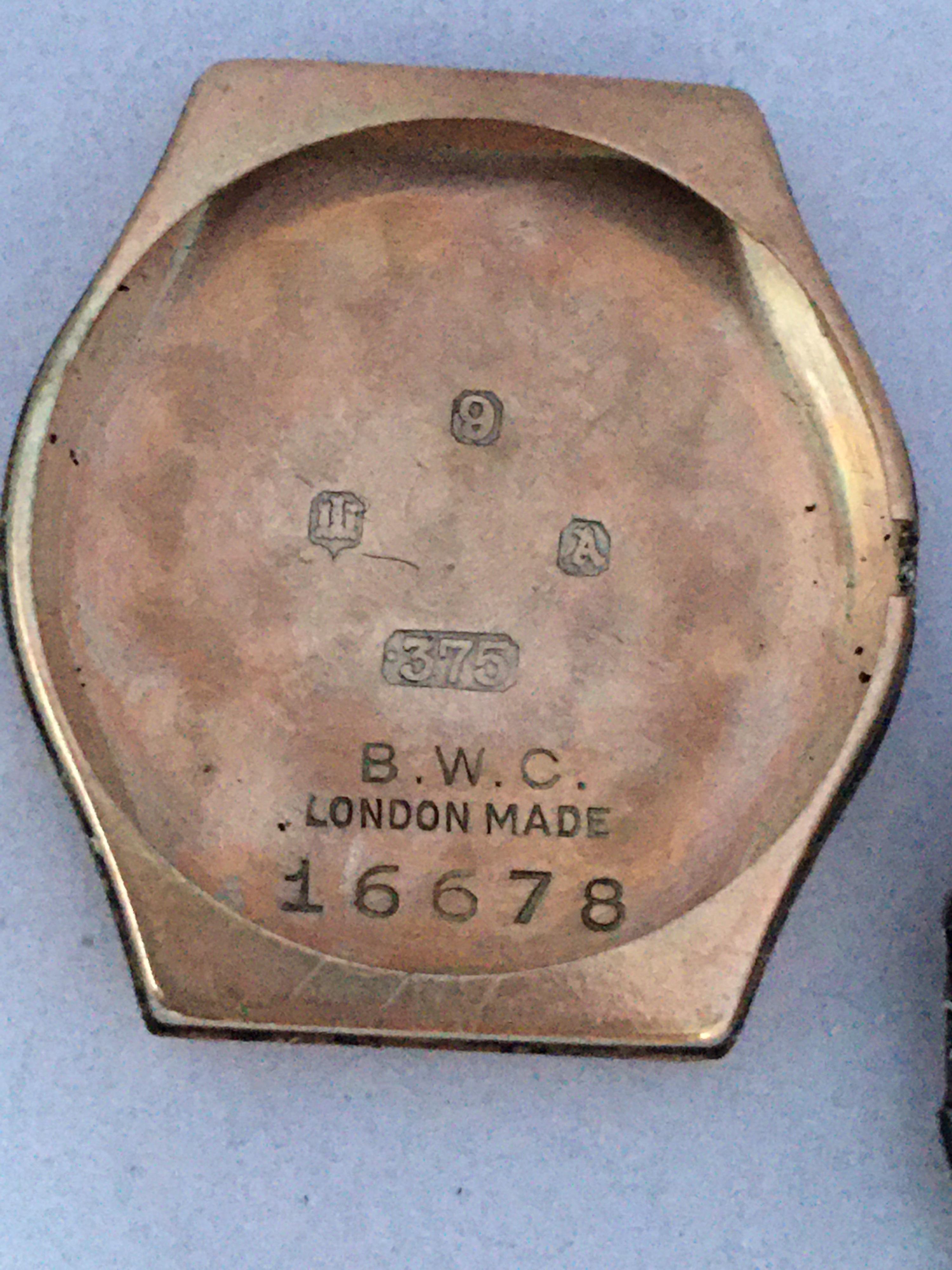 Vintage 9 Karat Gold London Case Made Ladies Mechanical Watch For Sale 2