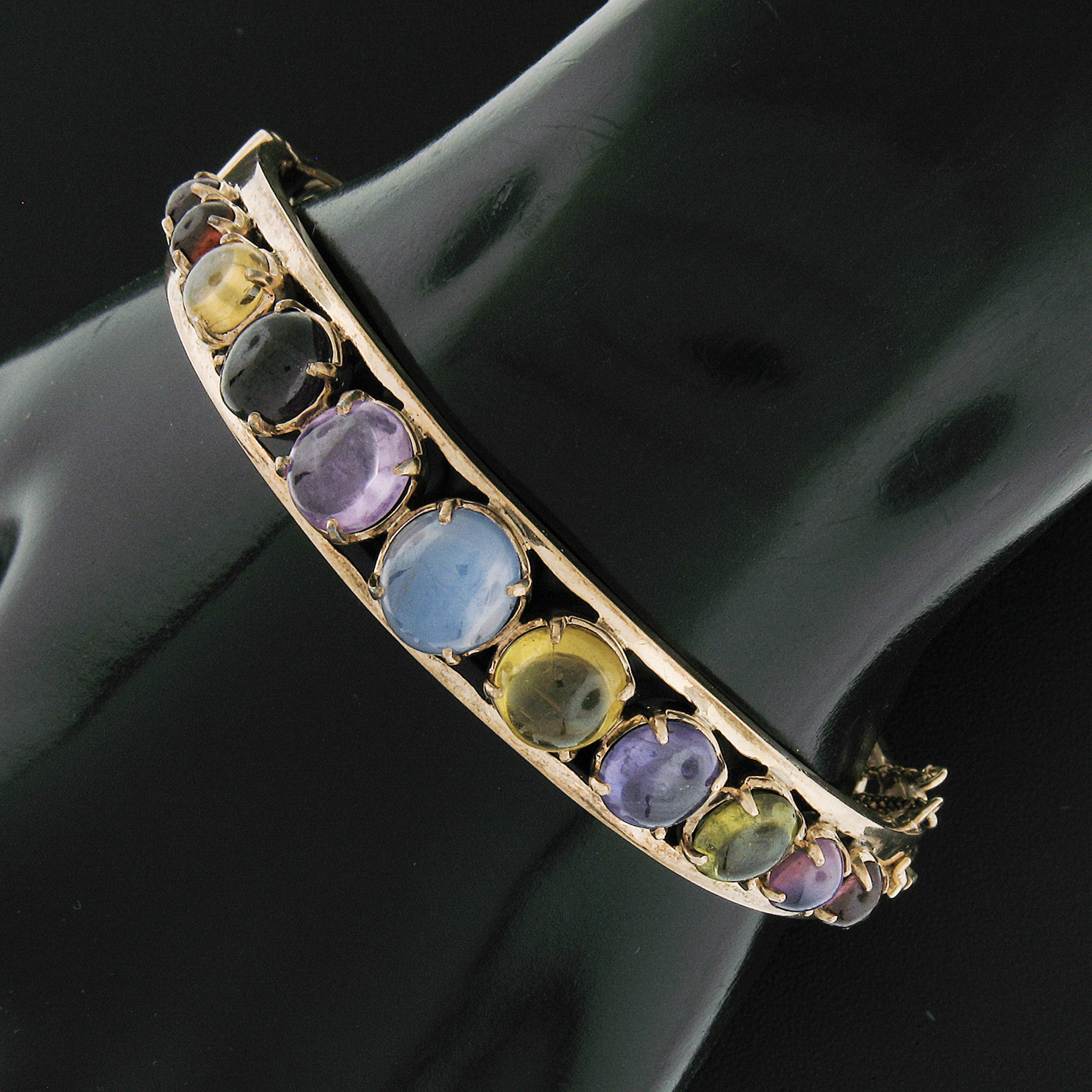 Vintage 9k Gold Multi bunte Steine w / Stern Saphir offene Arbeit Armreif Armband (Cabochon) im Angebot