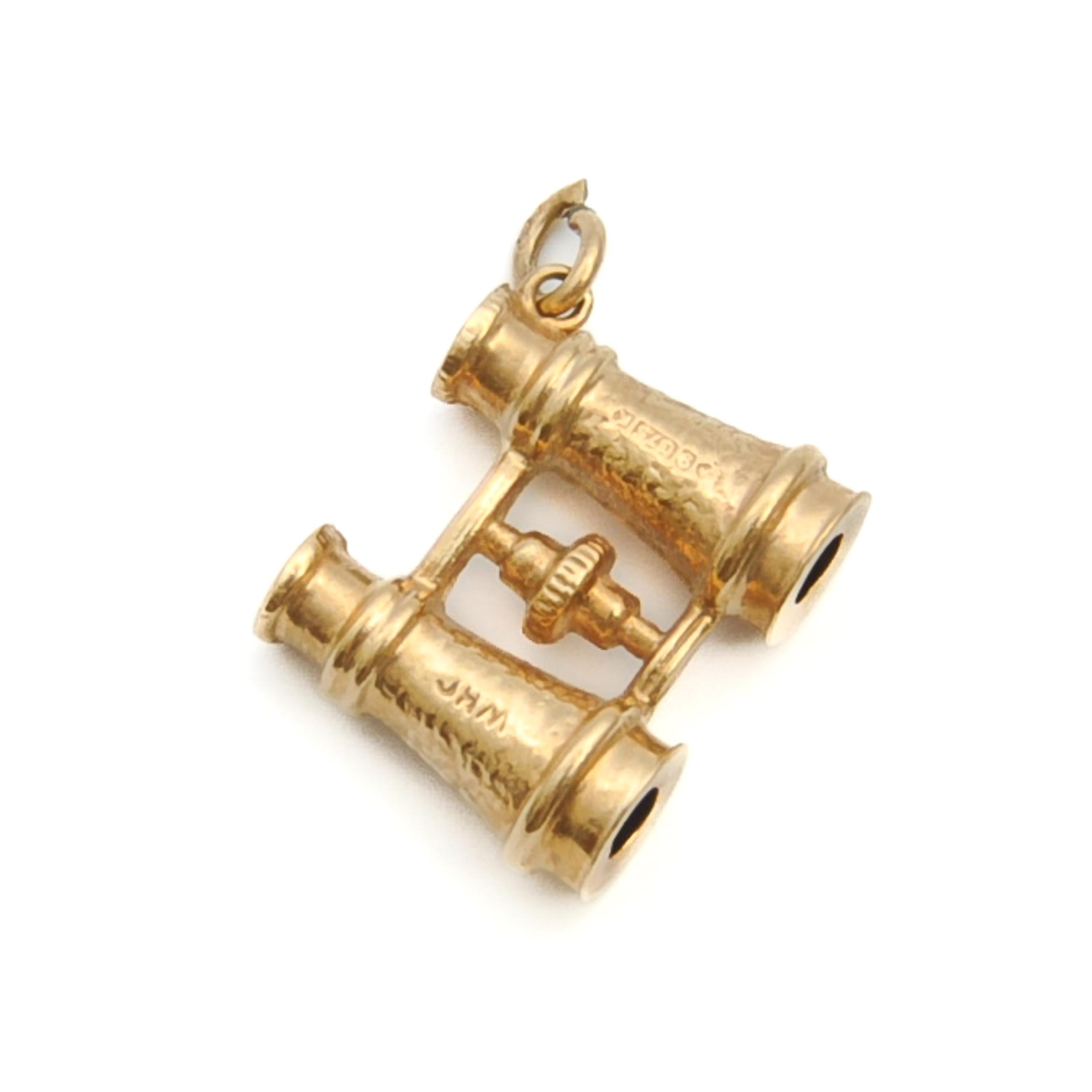 Vintage 9K Gold Opera Binoculars Charm Pendant In Good Condition For Sale In Rotterdam, NL