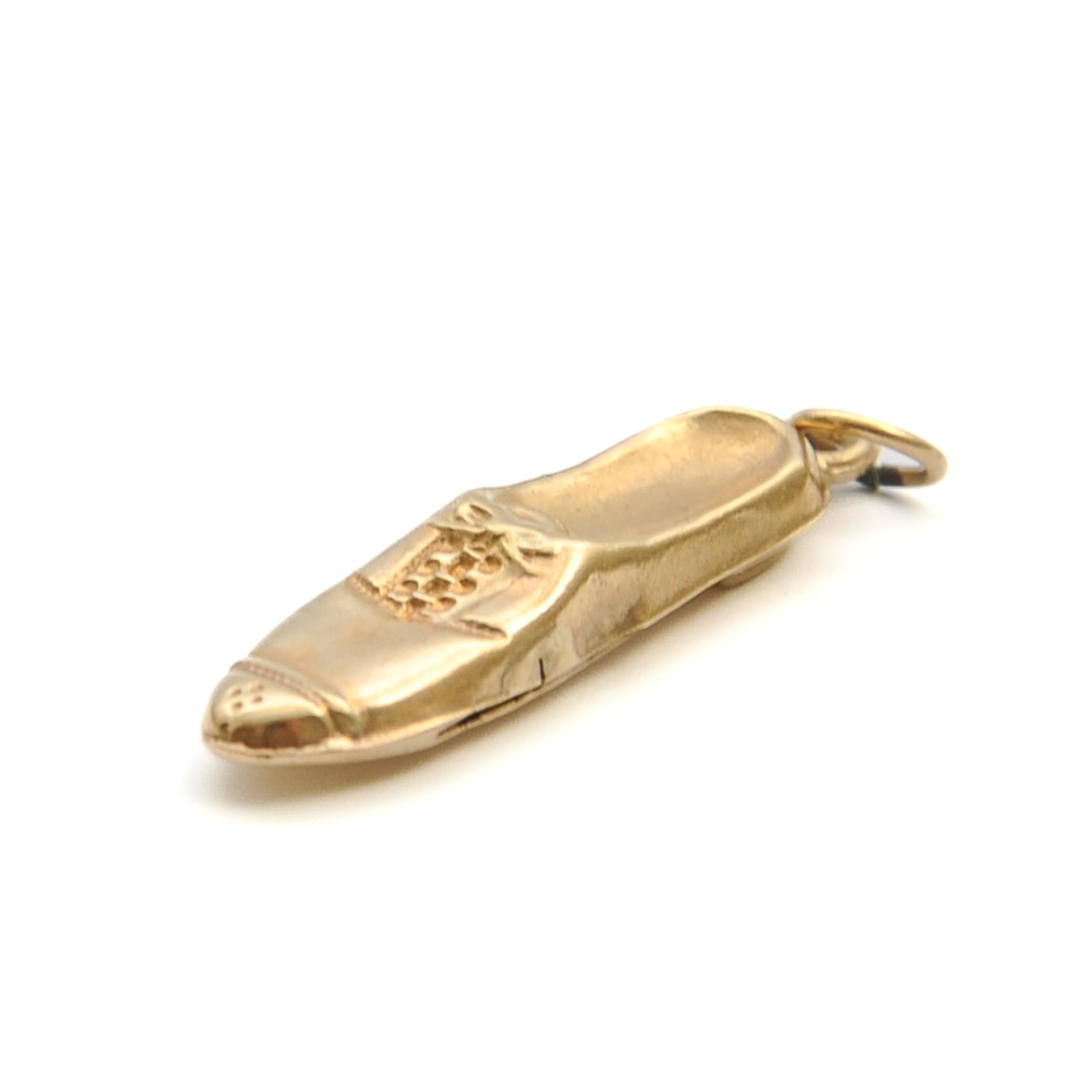 Vintage 9K Gold Oxford Shoe Charm Pendant For Sale 4