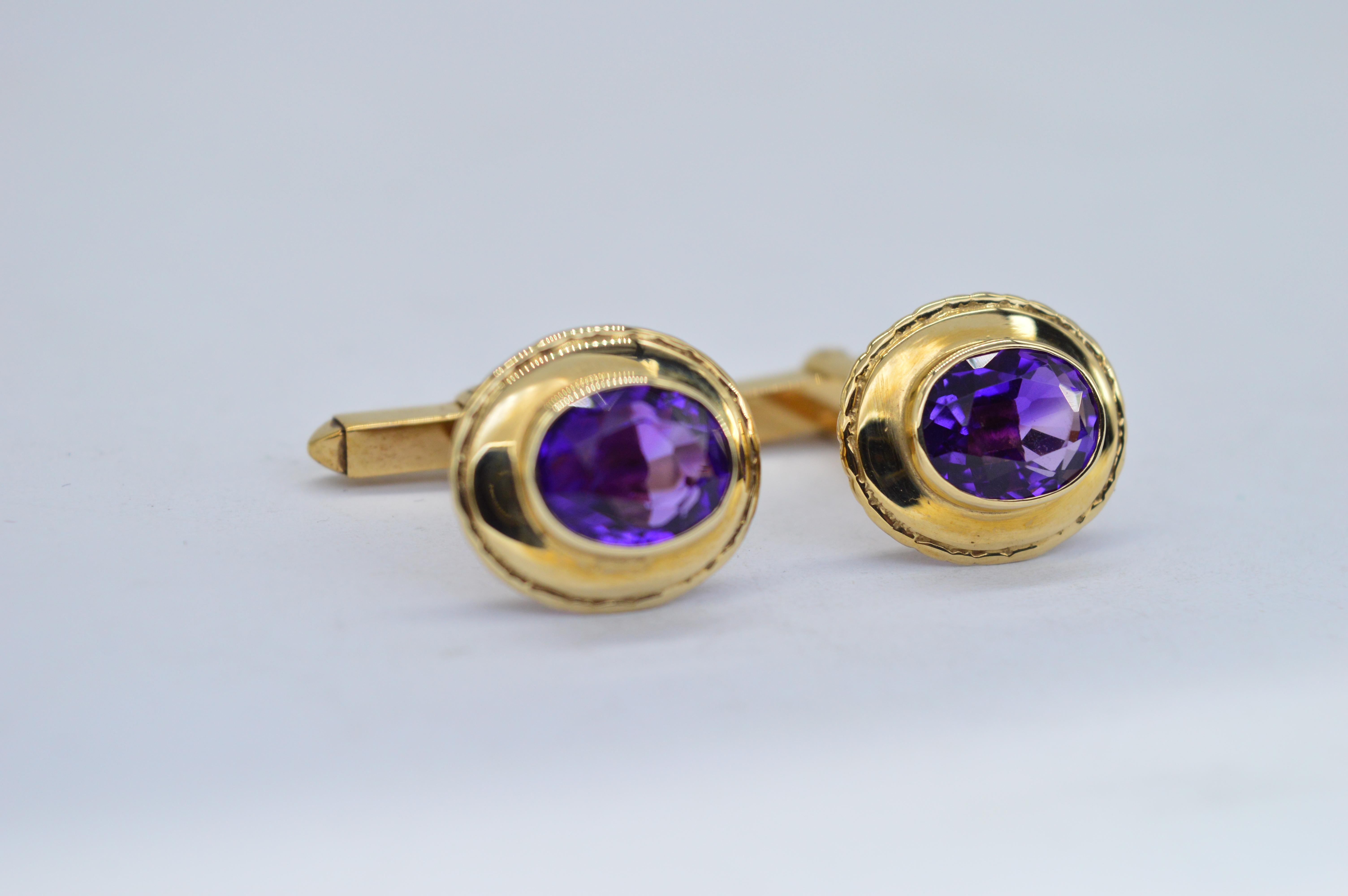 Vintage 9k Gold Purple Amethyst Art Deco Luxury Statement Present Cufflinks In Excellent Condition For Sale In Benfleet, GB