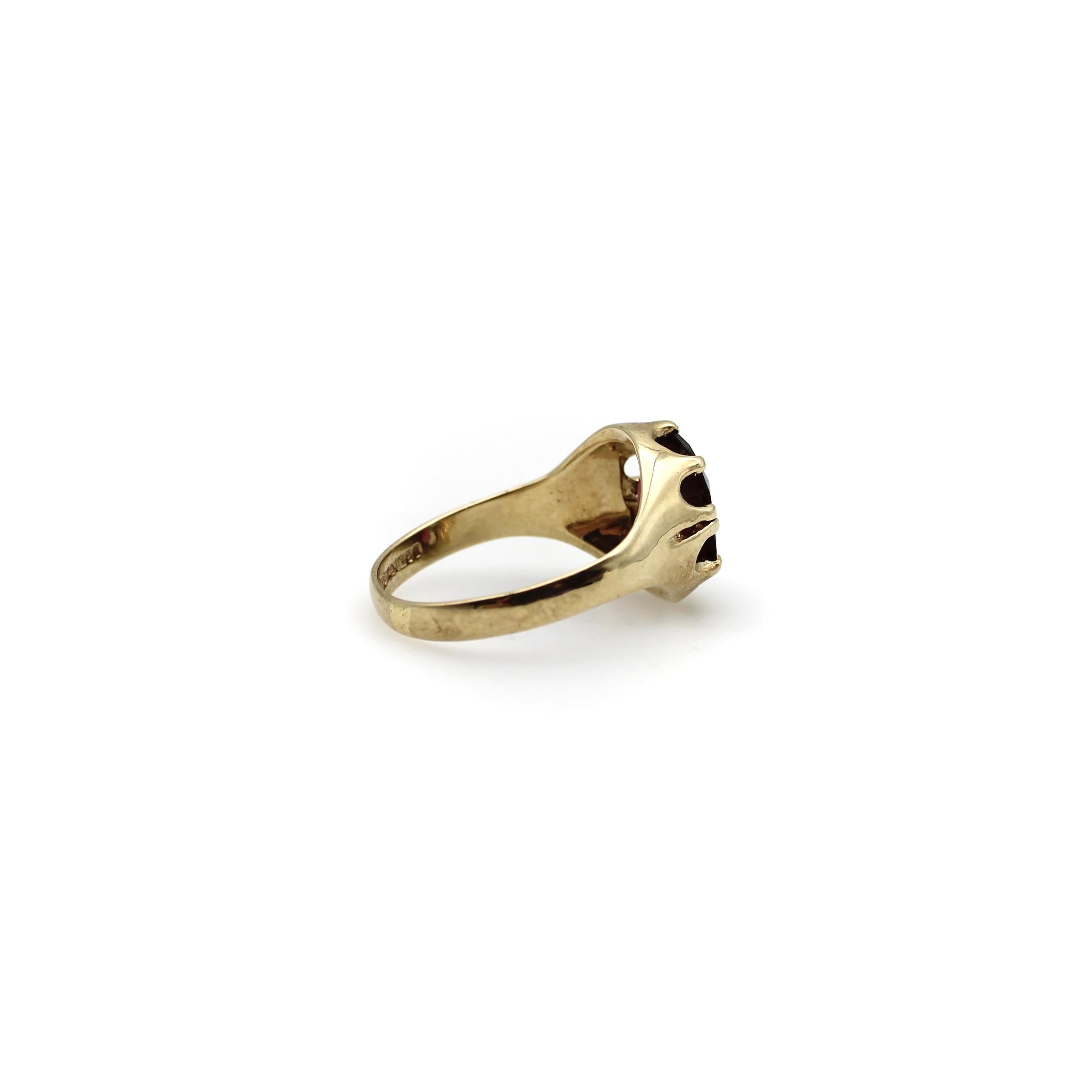 Women's or Men's Vintage 9K Gold Rhodolite Garnet Ring with Belcher Setting For Sale
