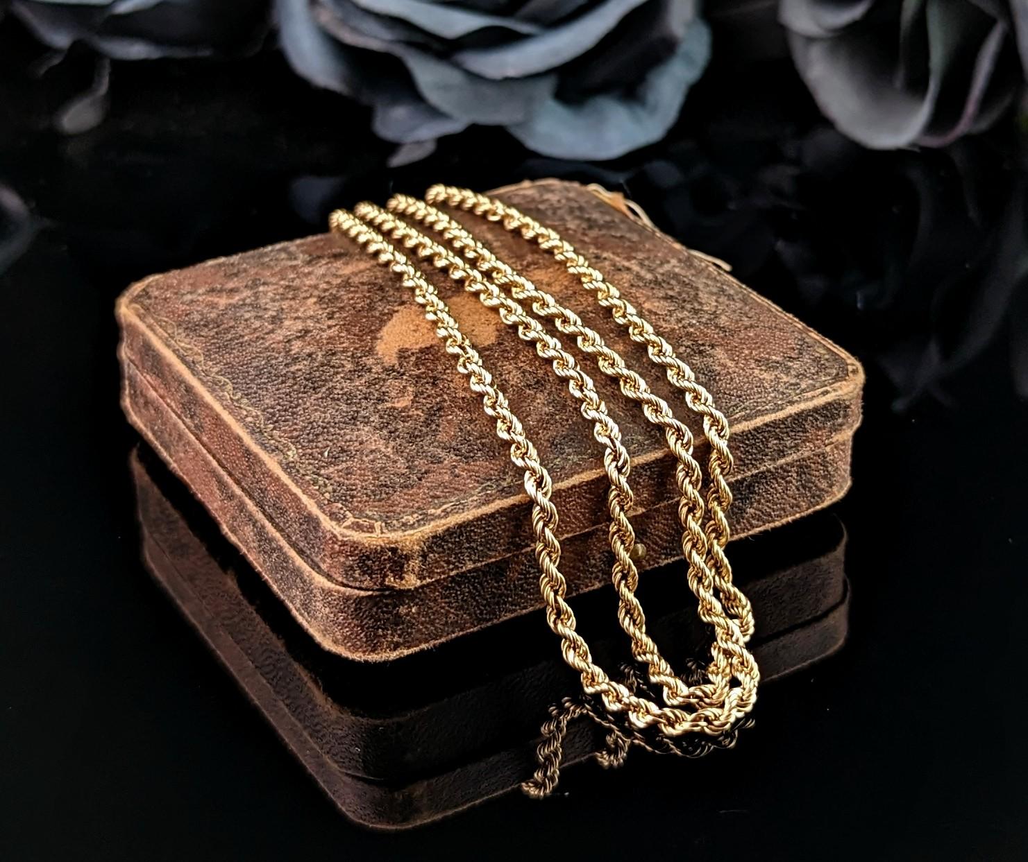 Vintage 9k Gold Rope Twist Chain Necklace, Long  In Good Condition In NEWARK, GB