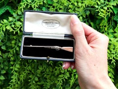 Vintage 9k Gold Shotgun Brooch (1958)
