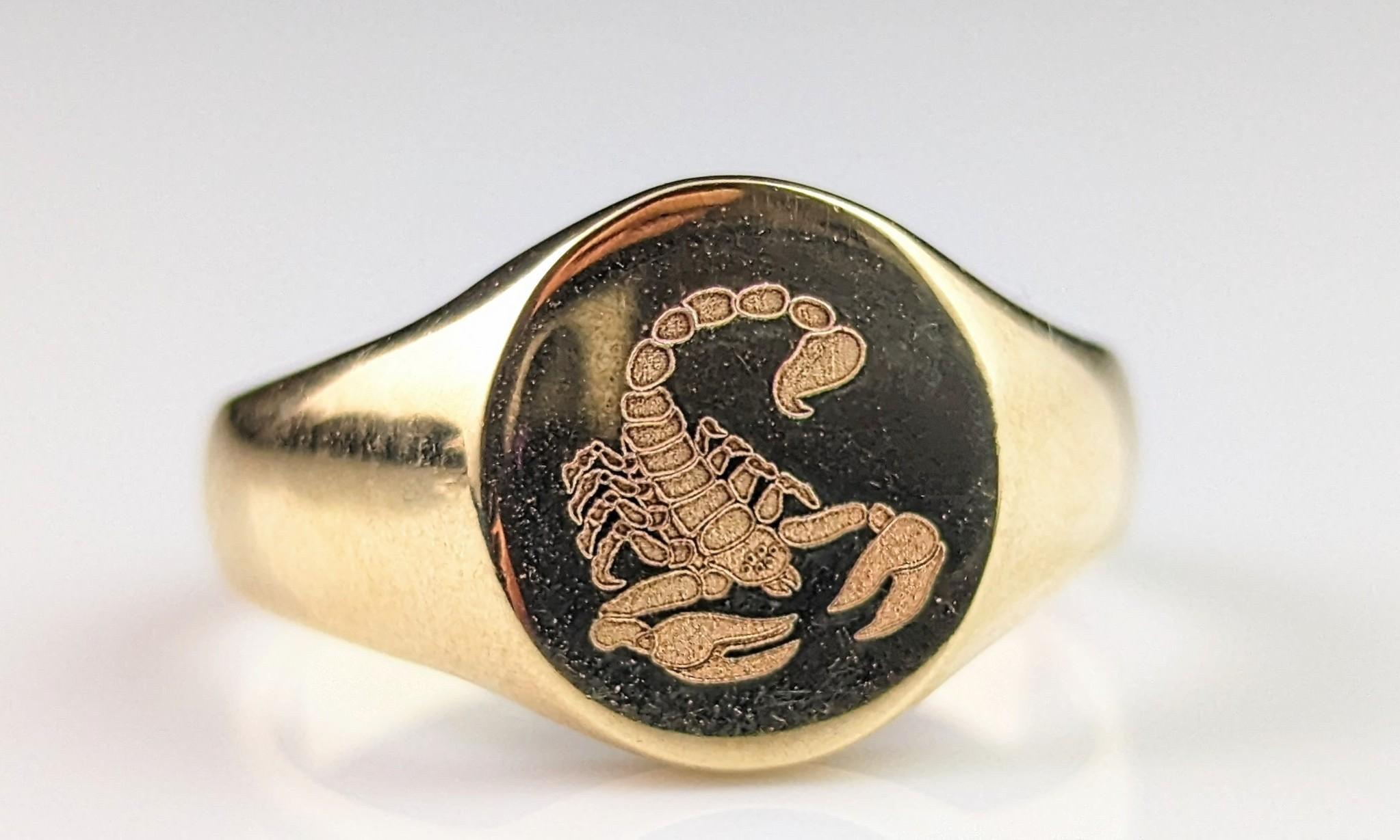 Vintage 9k gold signet ring, Scorpion, heavy 3