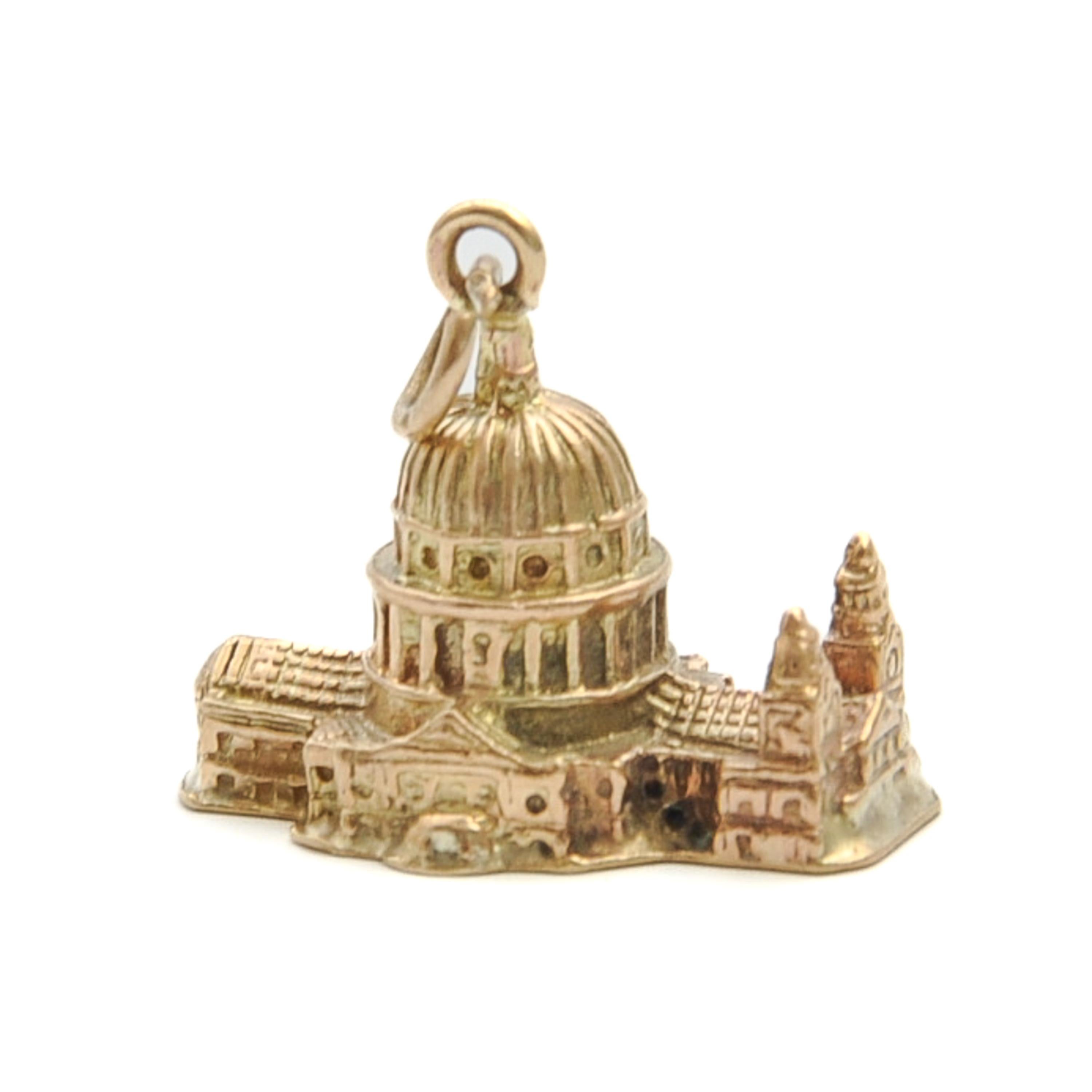 Women's or Men's Vintage 9K Gold St. Pauls Cathedral Charm Pendant For Sale