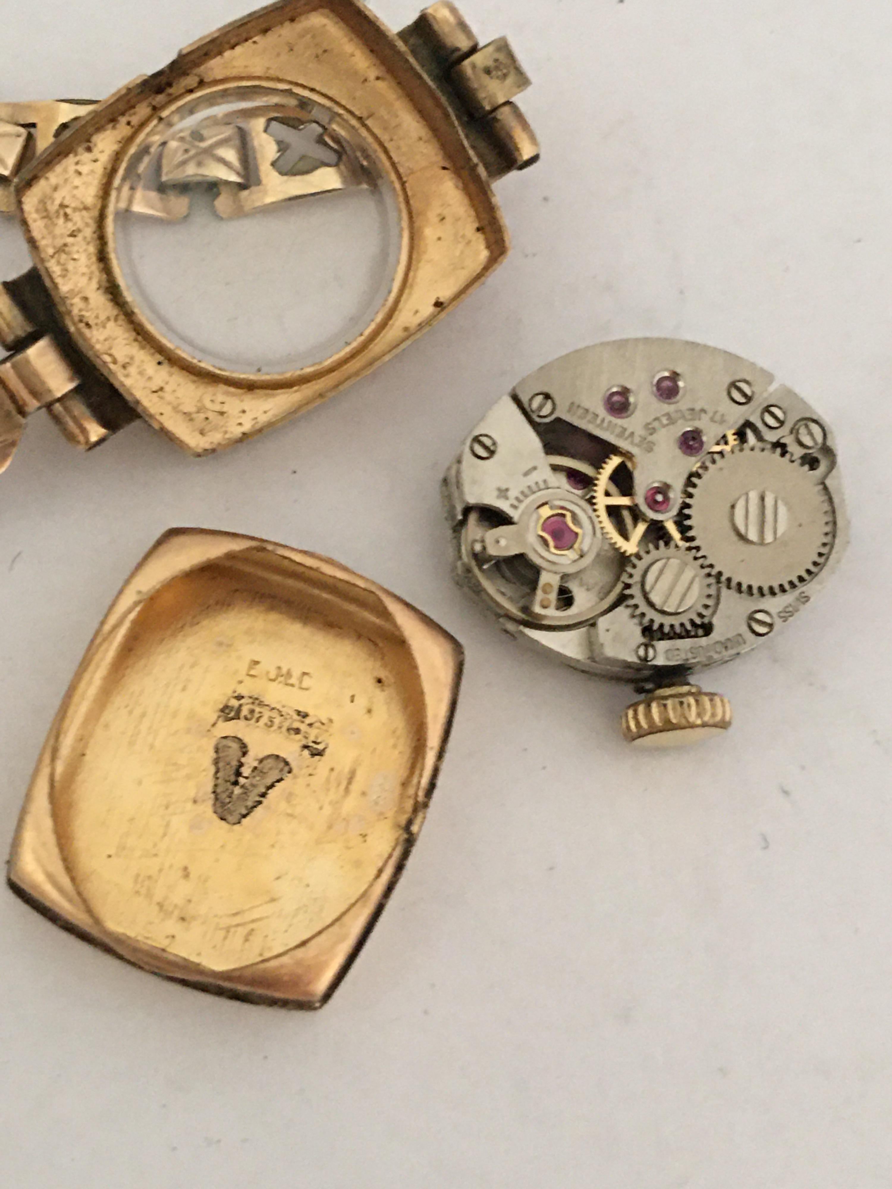 Vintage 9 Karat Gold Swiss Mechanical Ladies Watch For Sale 3