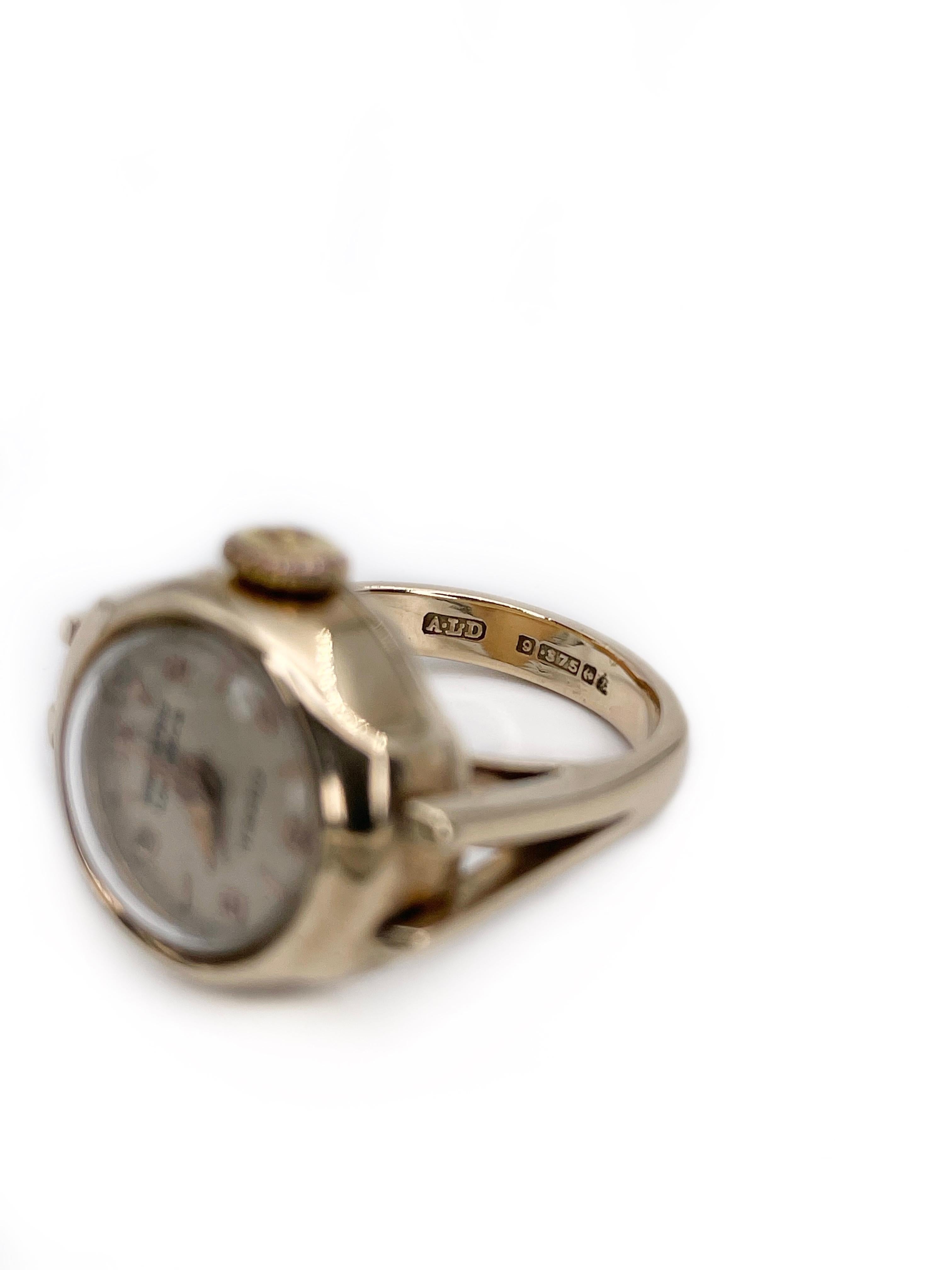 Modern Vintage 9 Karat Gold Winegartens London E. C. 2 Clock Watch Ring