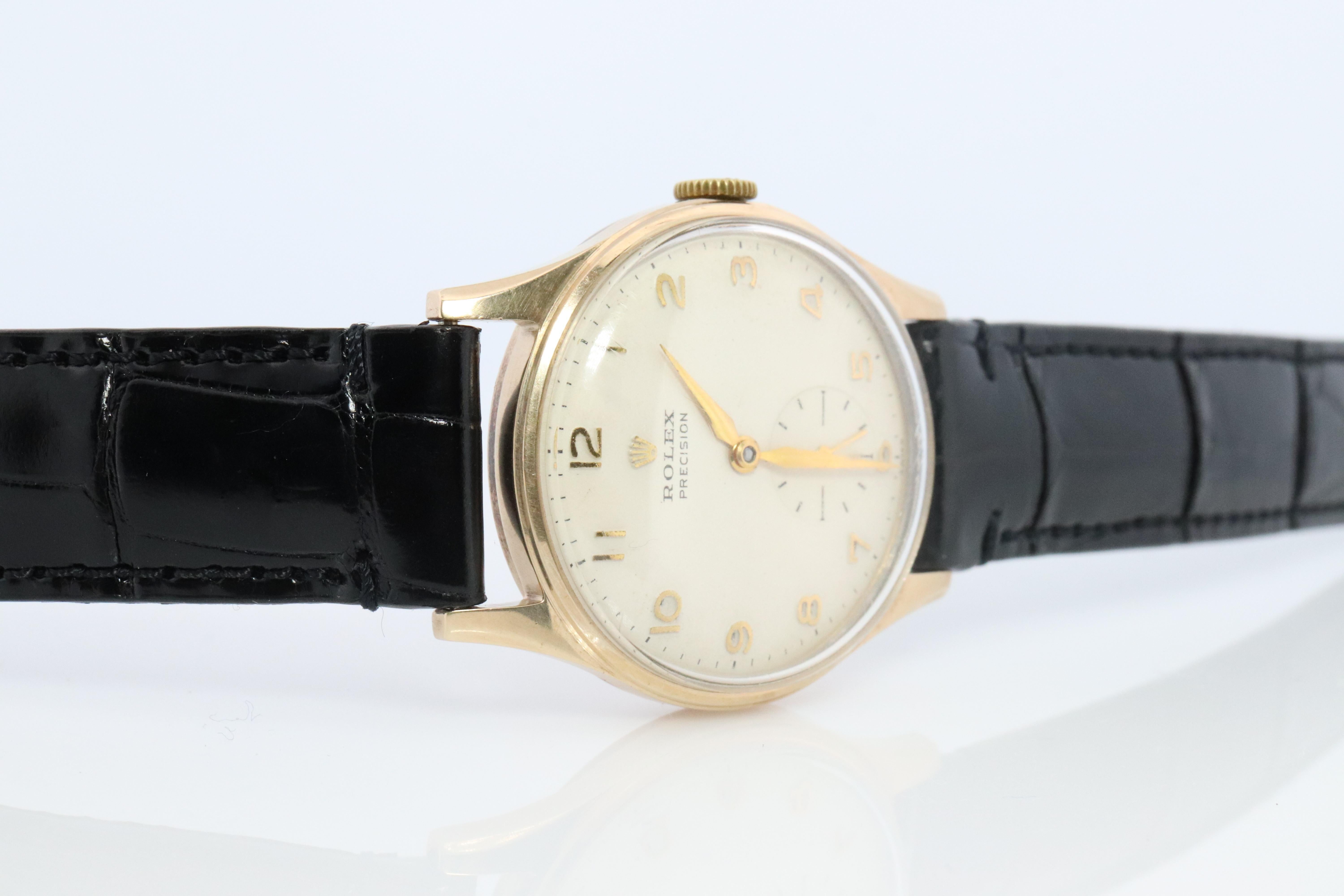 Vintage Rolex Mens Watch

9k Yellow Gold Case

ref.12868

Windup Movement. Runs well.
Circa 1954


Beautiful Watch.

New Genuine Gucci Leather band.

31mm round Case