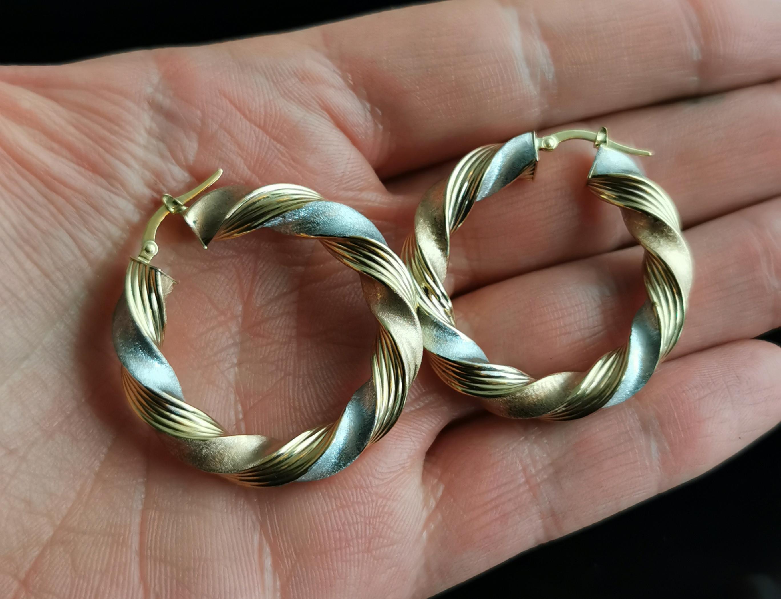Vintage 9k Tri Colour Gold Twist Hoop Earrings In Good Condition In NEWARK, GB