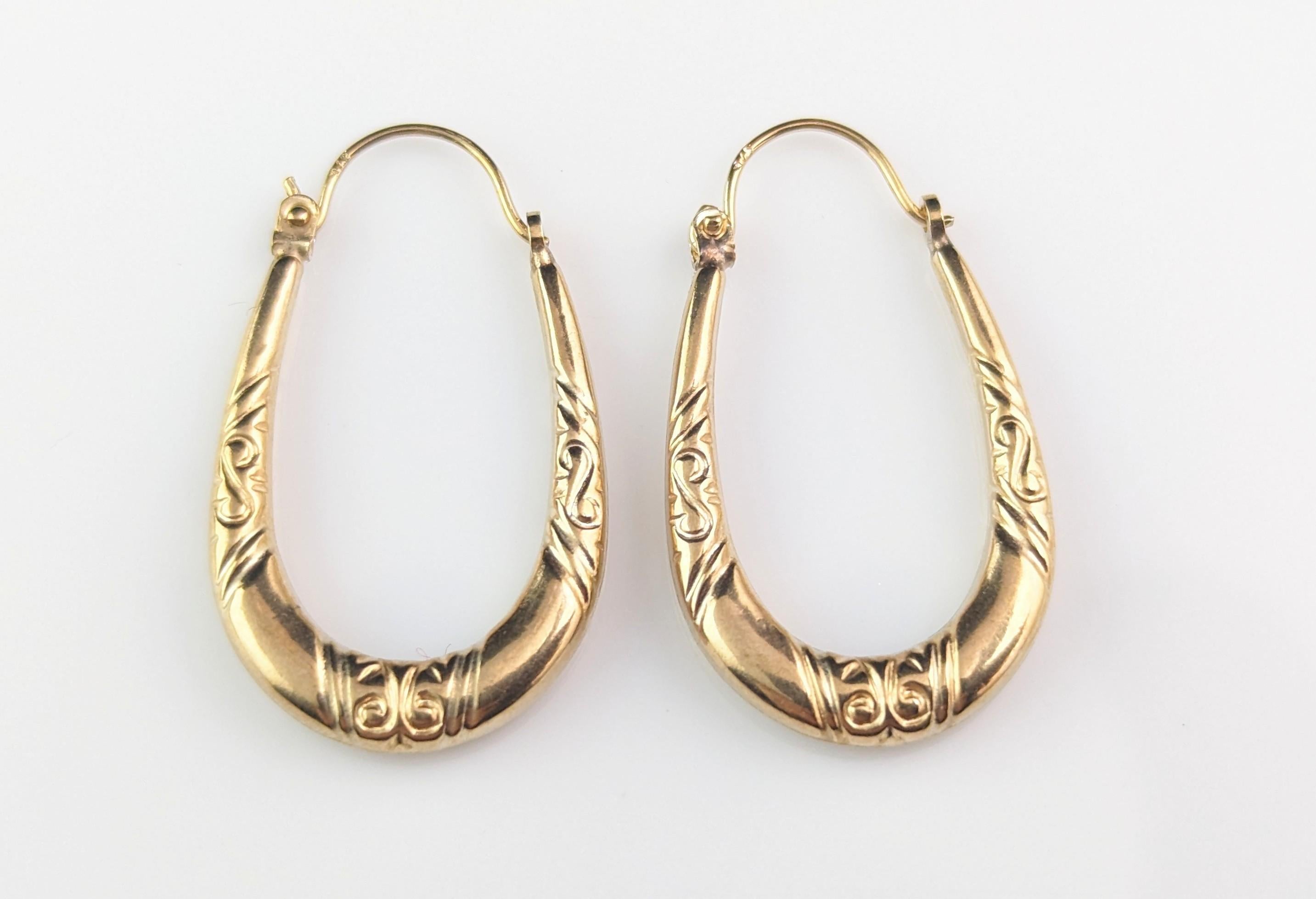 Vintage 9k yellow gold creole hoop earrings  For Sale 1