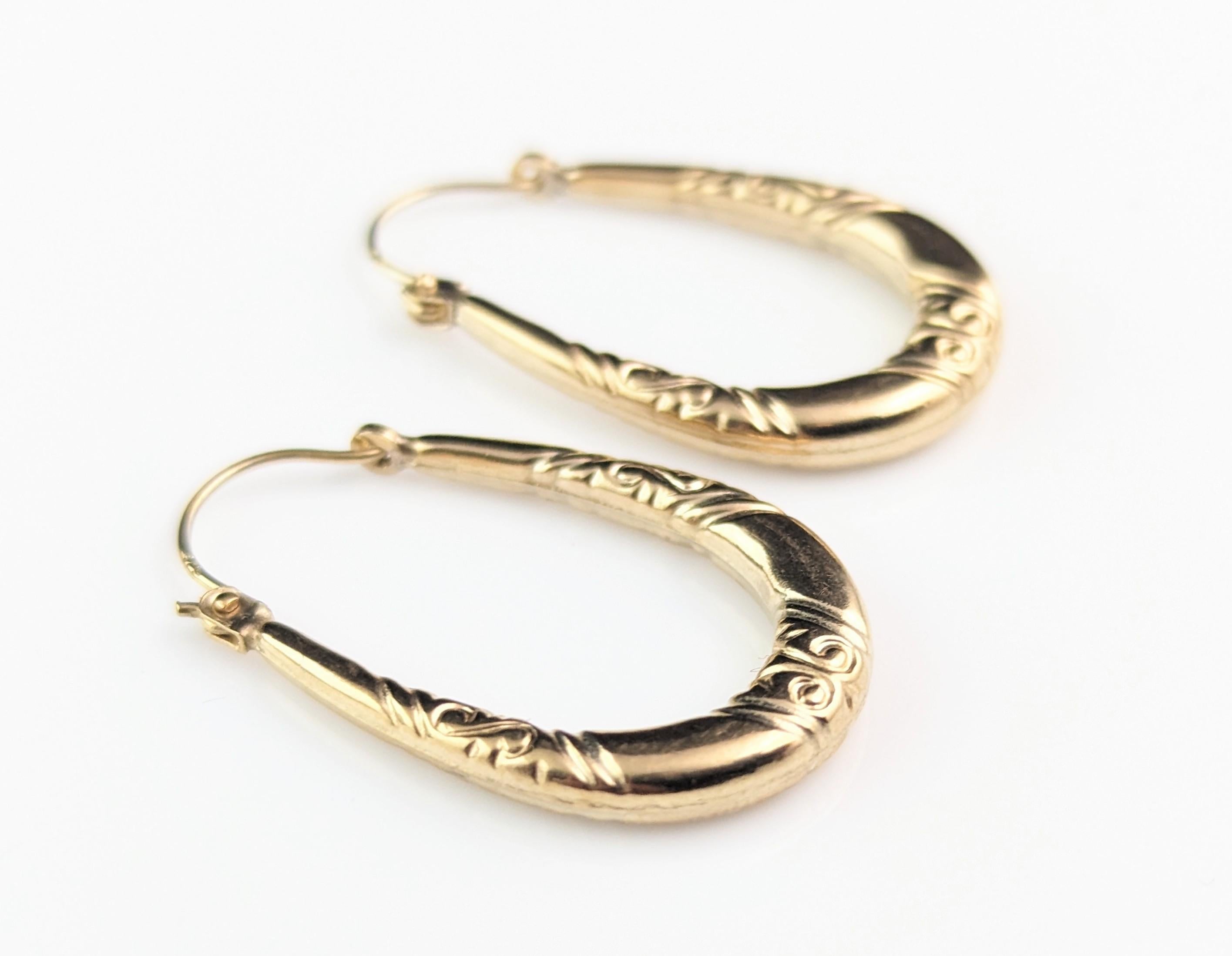 Vintage 9k yellow gold creole hoop earrings  For Sale 2