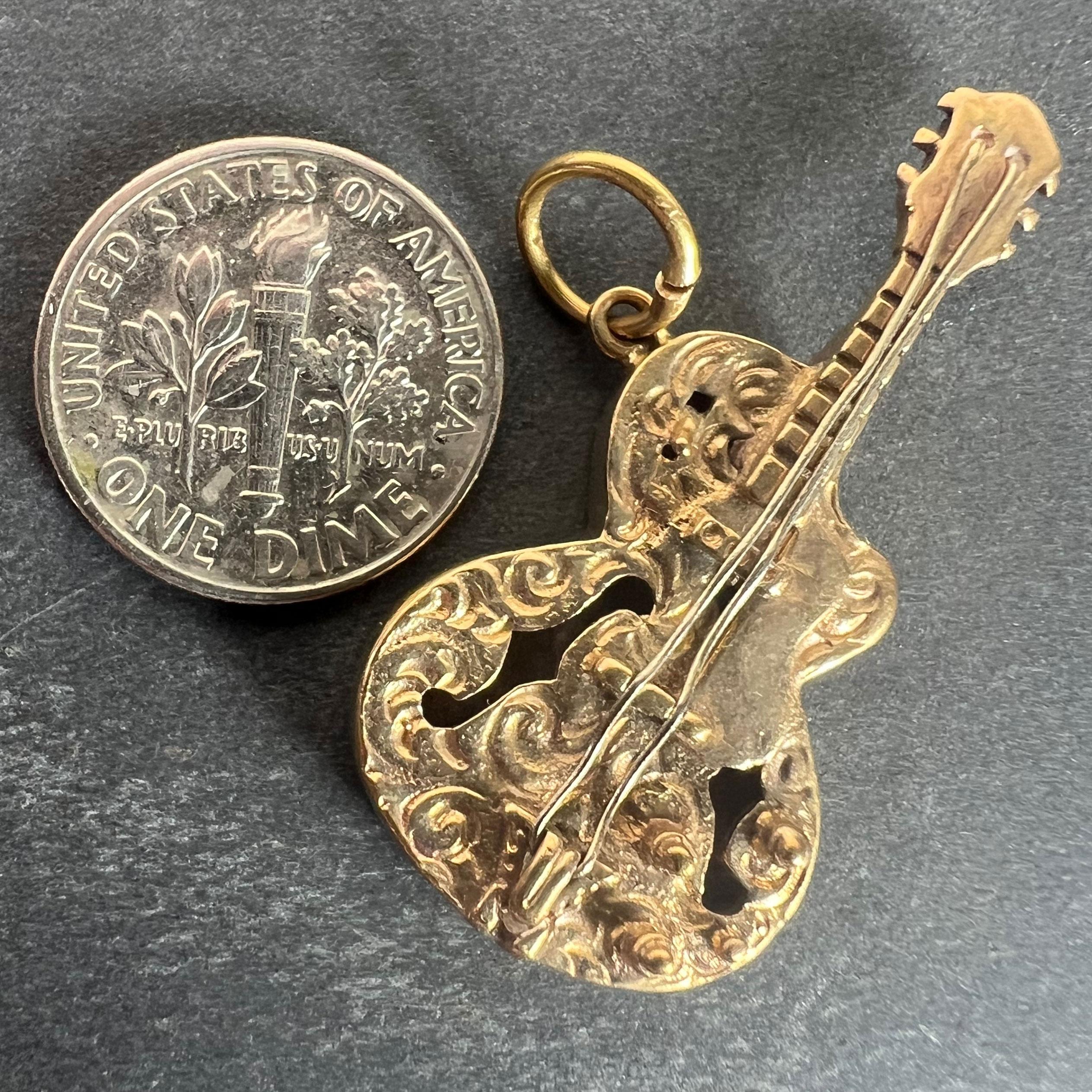 Pendentif vintage en or jaune 9K avec breloque guitare électrique en vente 6