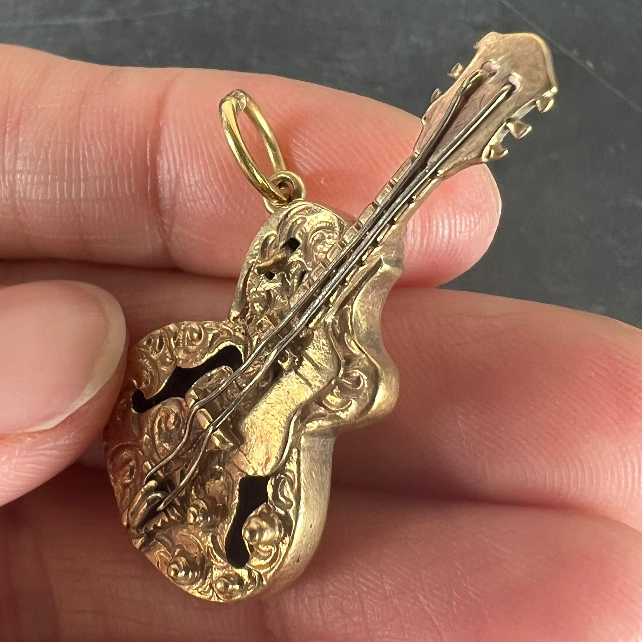 Pendentif vintage en or jaune 9K avec breloque guitare électrique en vente 2