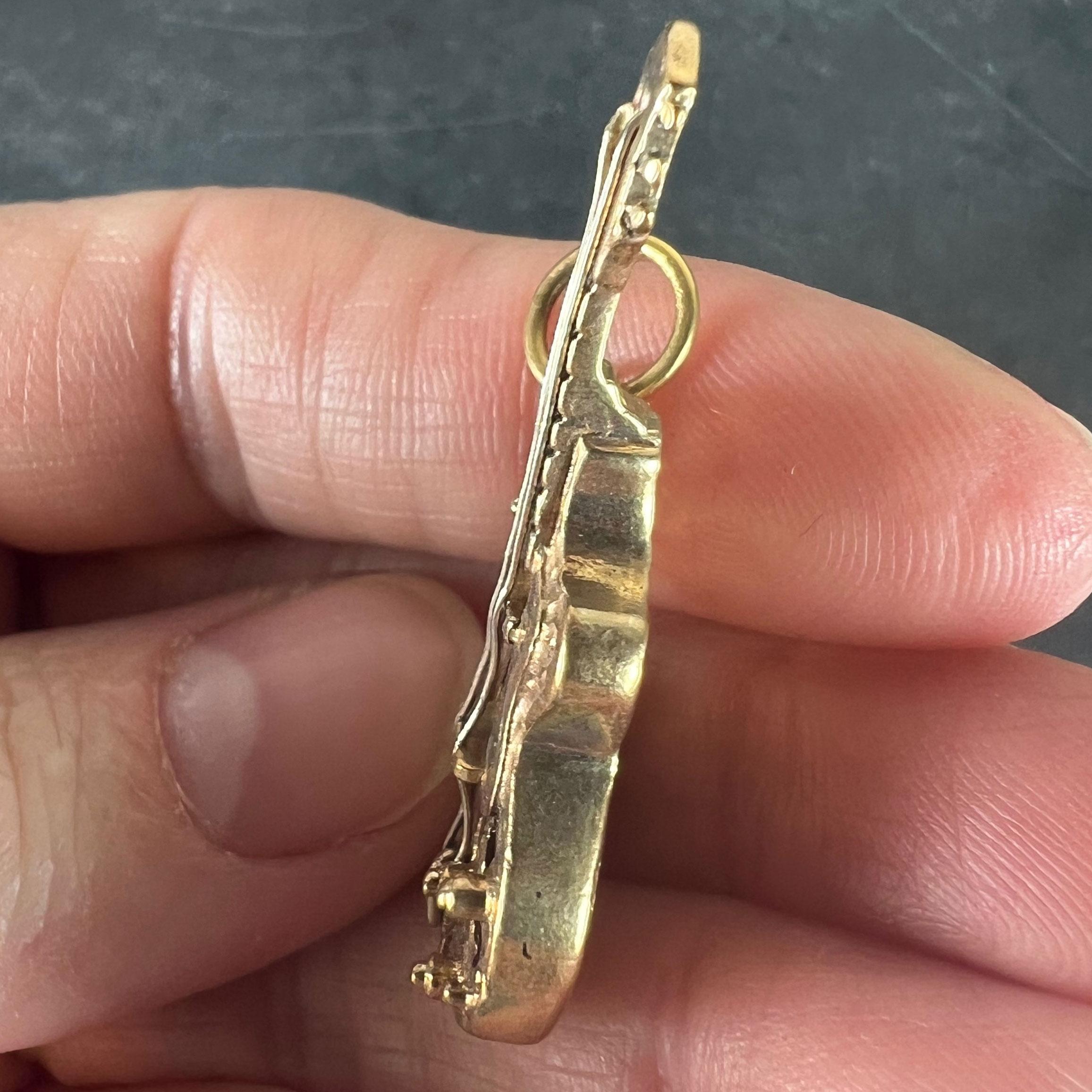 Pendentif vintage en or jaune 9K avec breloque guitare électrique en vente 3