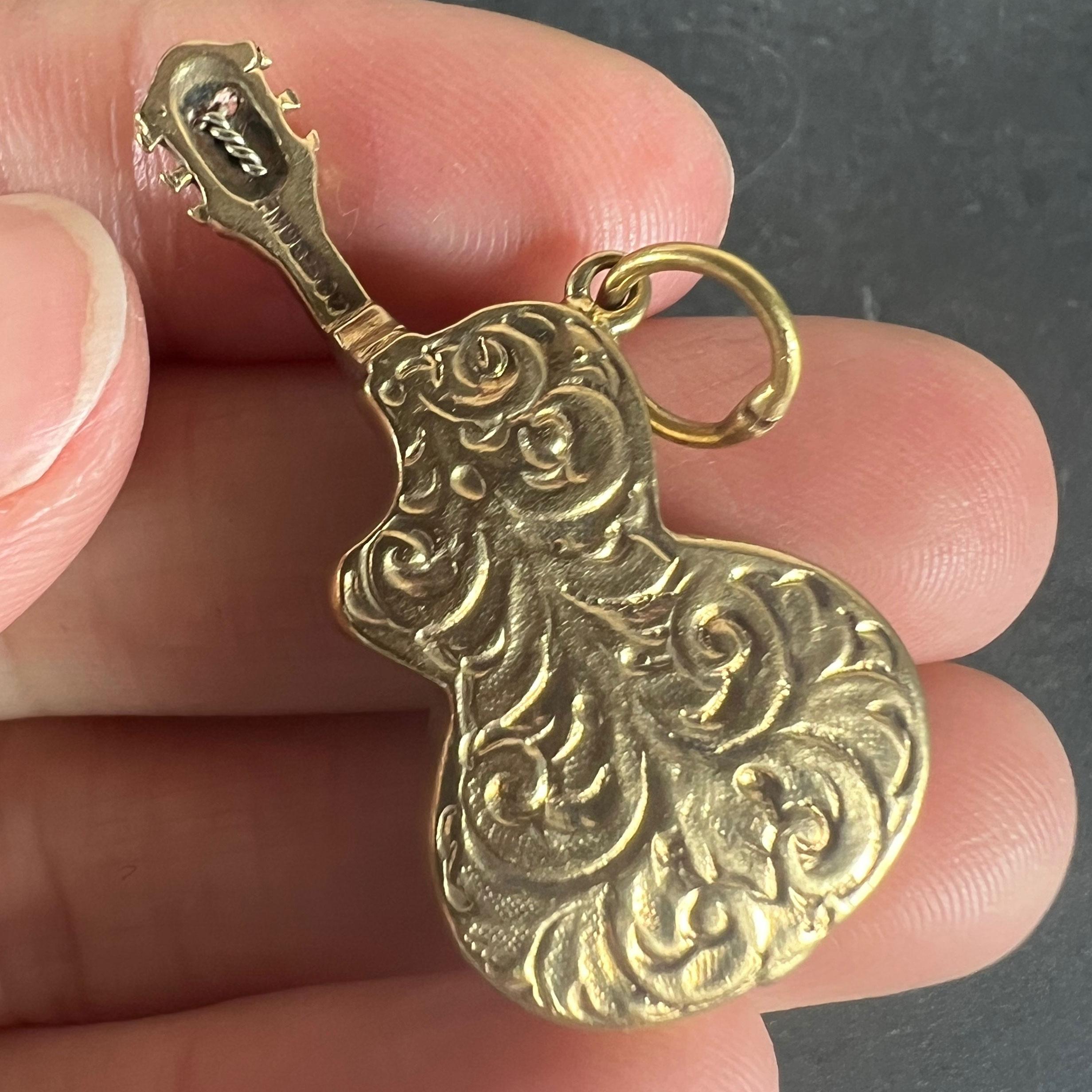 Pendentif vintage en or jaune 9K avec breloque guitare électrique en vente 4