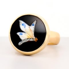 Vintage 9K Yellow Gold & Enameled Glass Butterfly Signet Style Ring