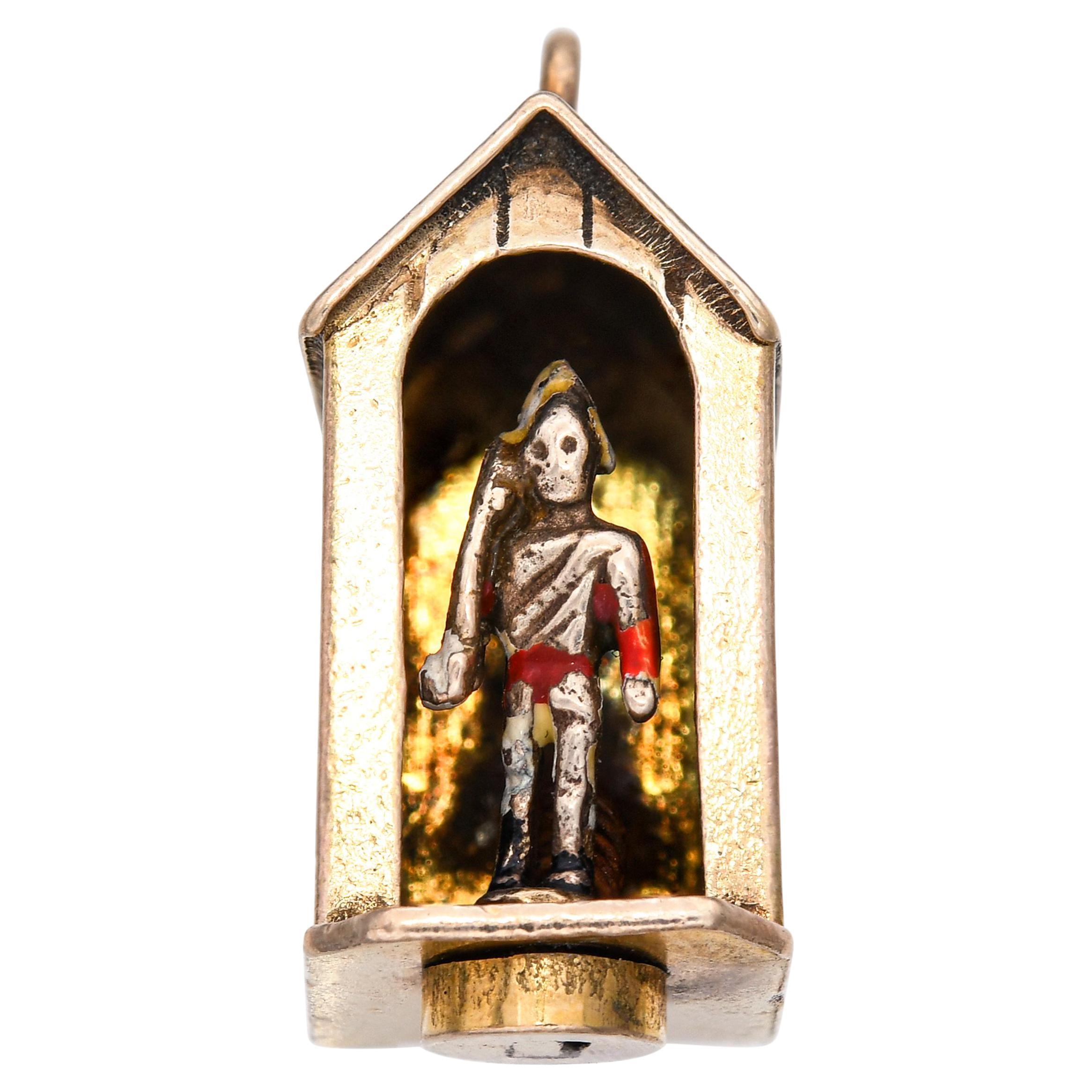 Pendentif en or jaune 9K avec breloque cinétique pour la garde royale et la sentinelle