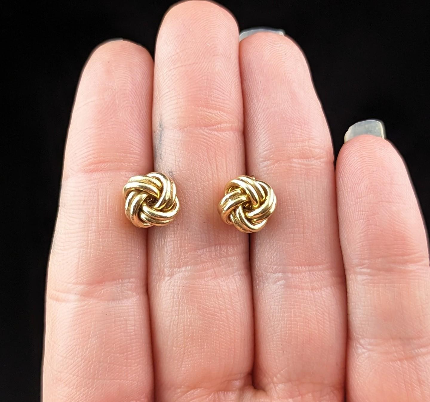 Vintage 9k yellow gold knot earrings, studs  1