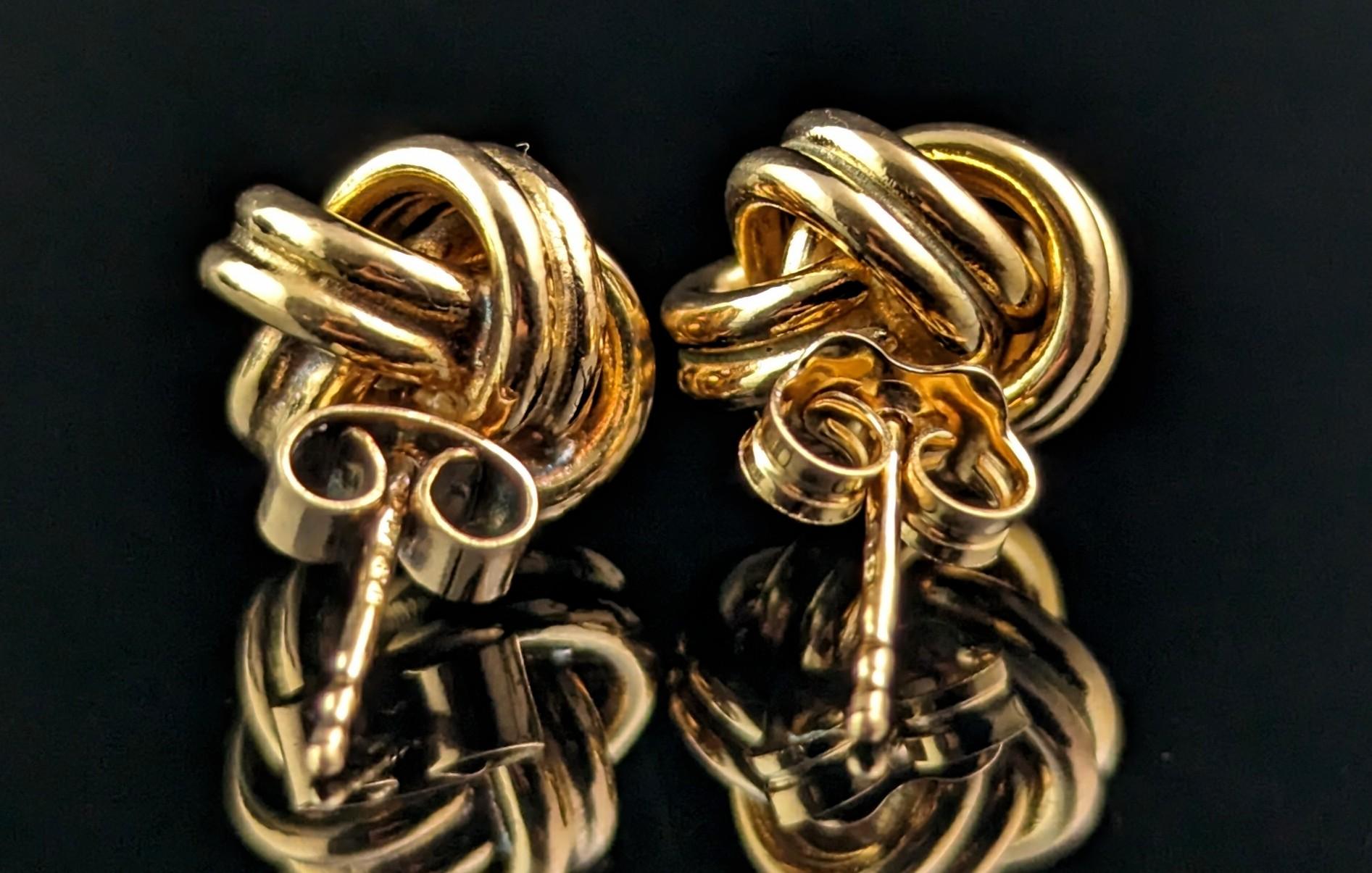 Vintage 9k yellow gold lovers knot stud earrings  1