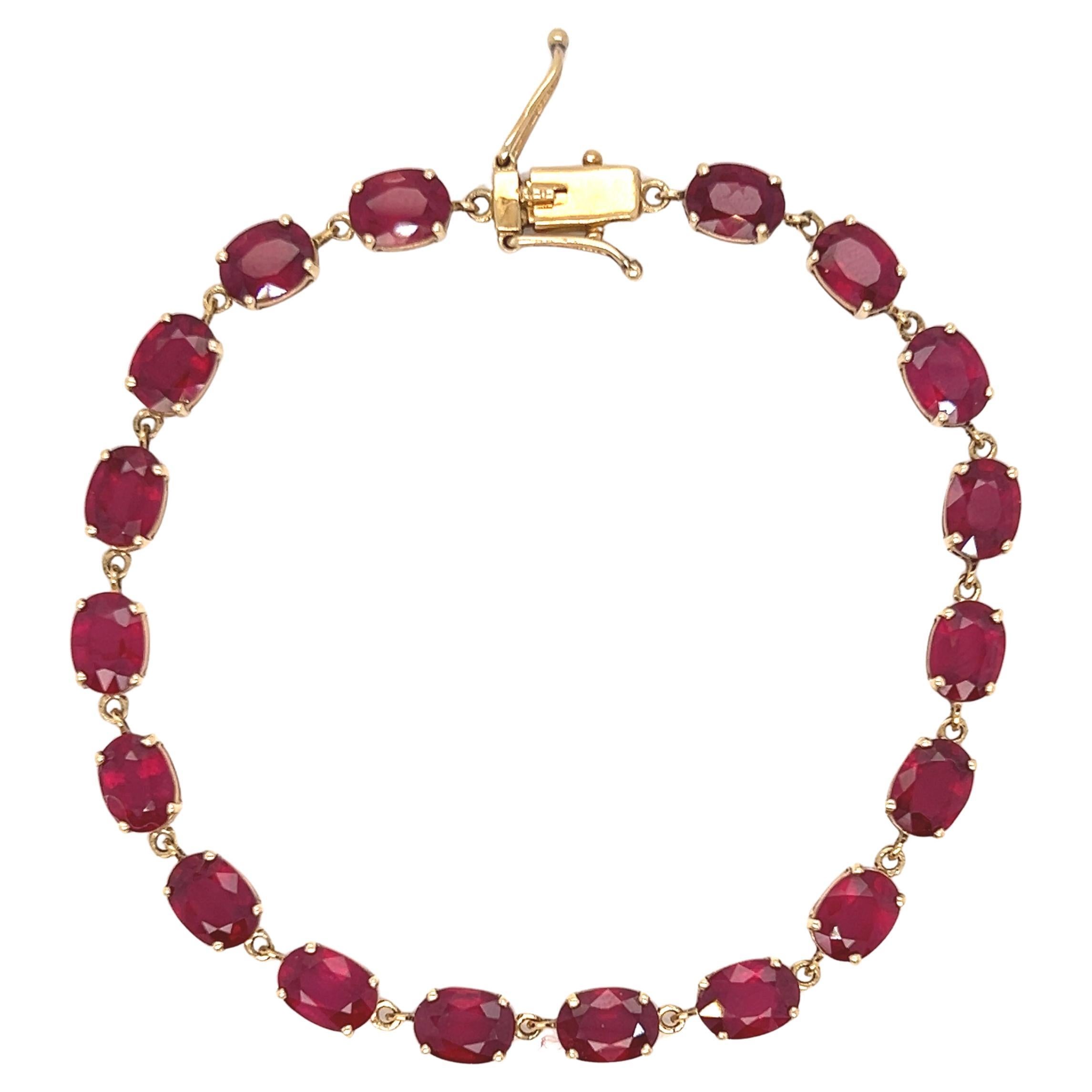 Bracciale vintage in oro giallo 9K con gemme di rubino naturale - 22,50ct. in vendita