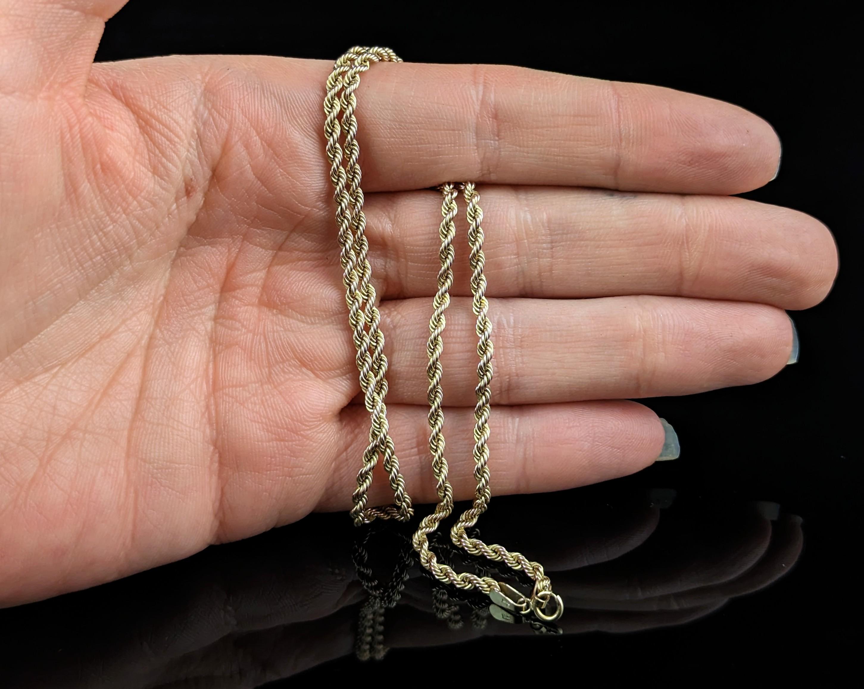 Vintage 9k yellow gold rope twist link chain necklace In Good Condition For Sale In NEWARK, GB