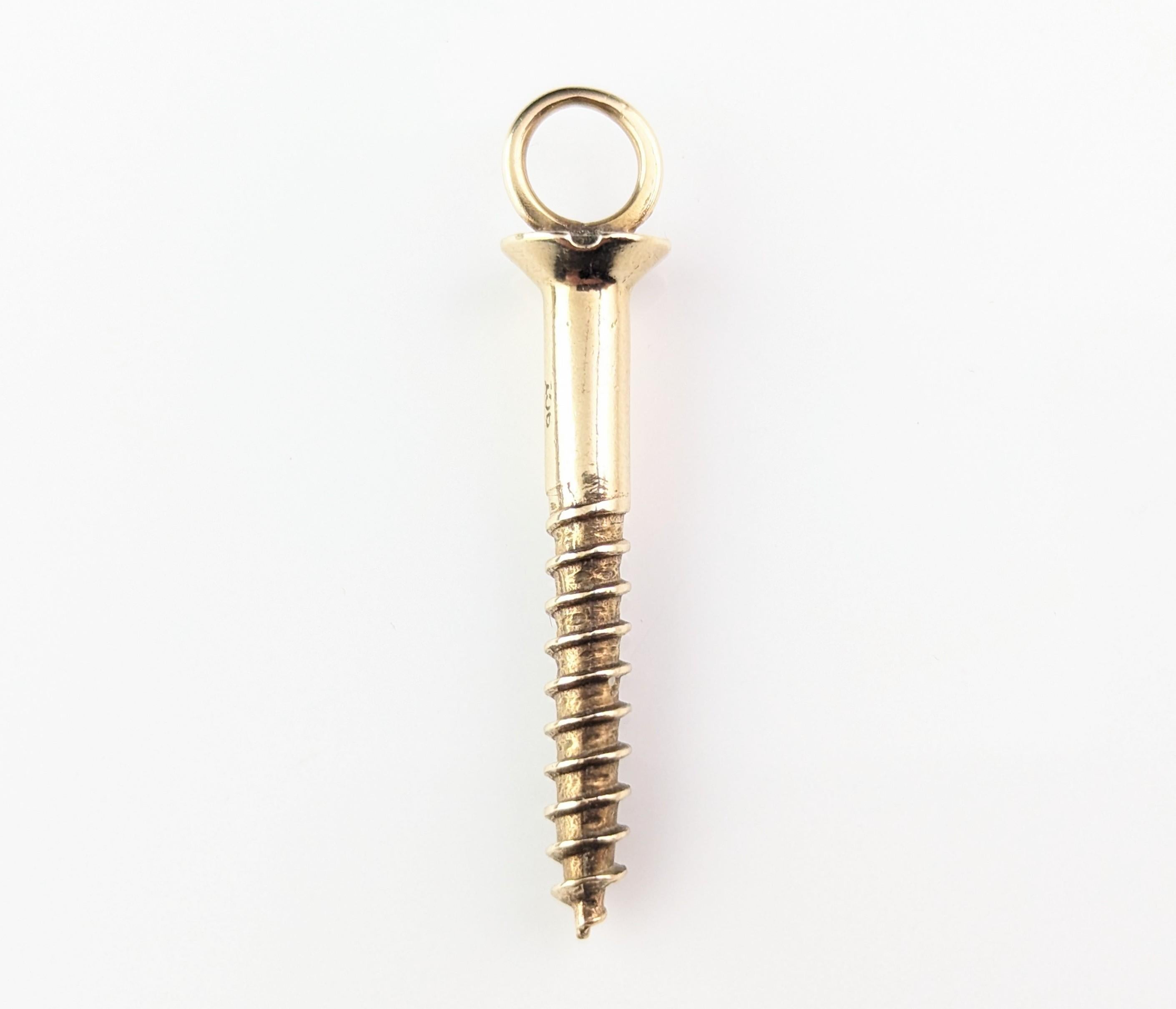 Vintage 9k yellow gold screw pendant, Mid century, Novelty  For Sale 7