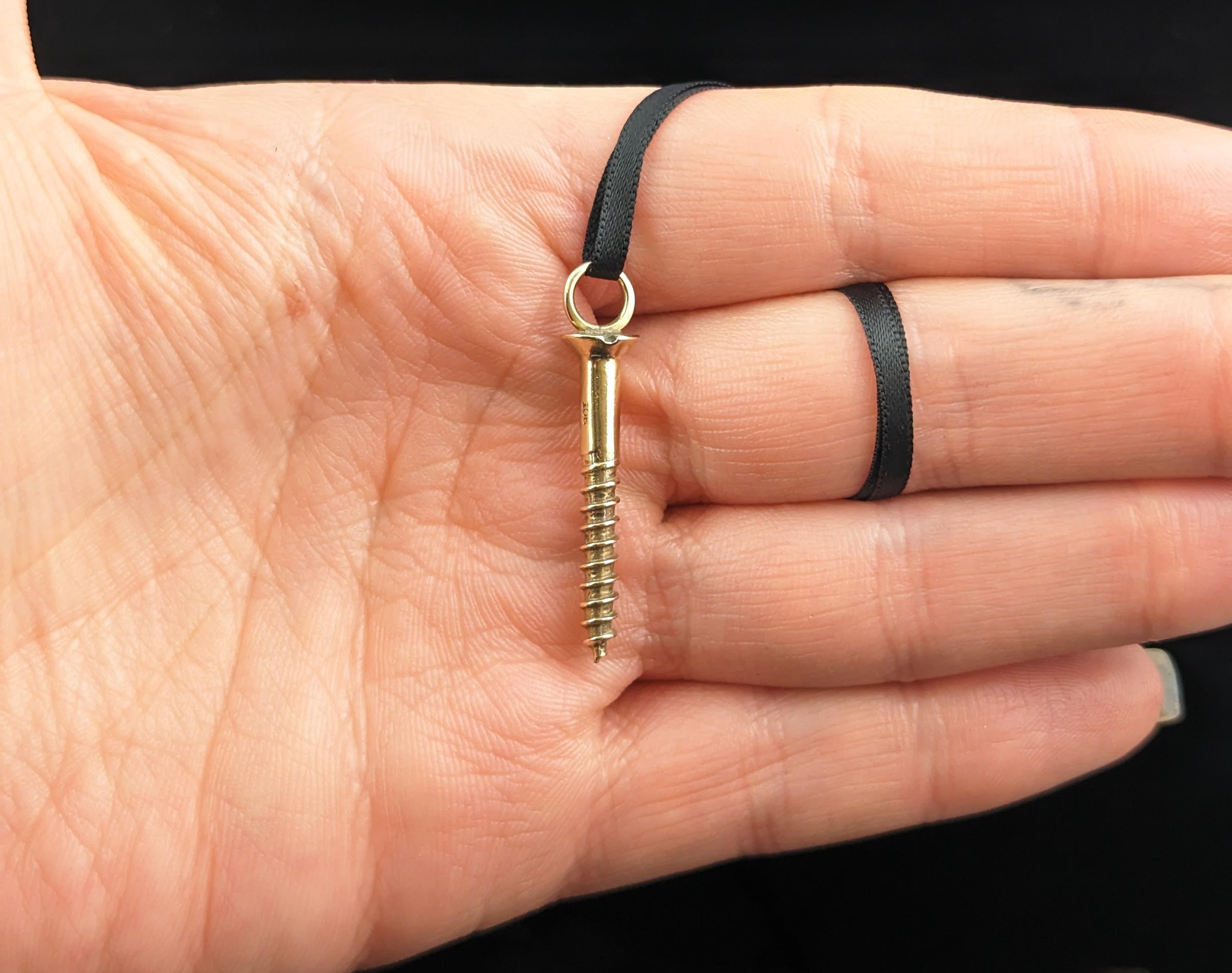 Vintage 9k yellow gold screw pendant, Mid century, Novelty  For Sale 2