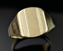 Vintage 9k Yellow Gold Signet Ring, Engraved, Heavy