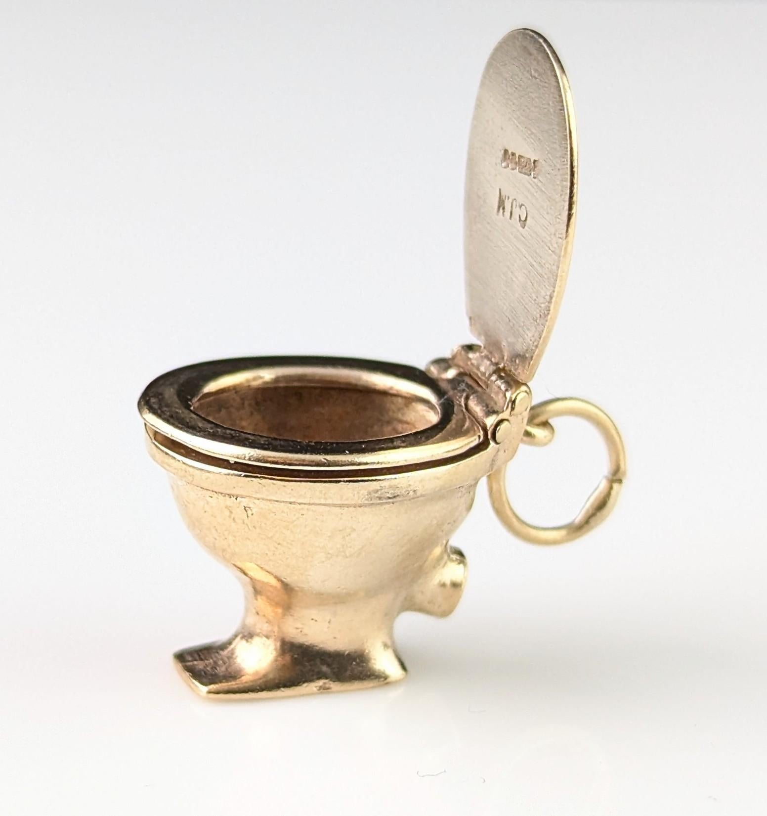 Vintage 9k yellow gold Toilet pendant, Articulated, Mid century, lavatory For Sale 5