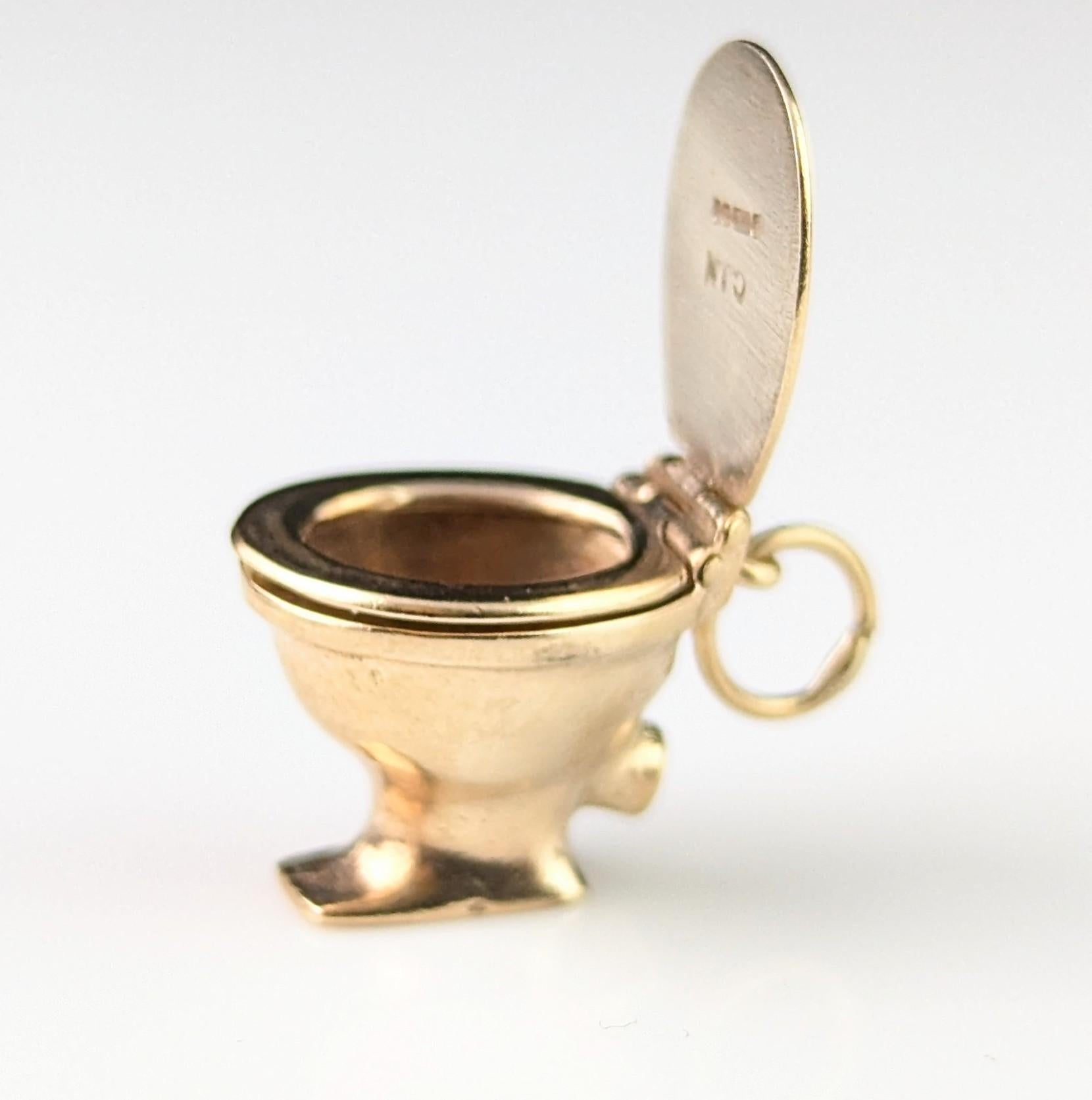Vintage 9k yellow gold Toilet pendant, Articulated, Mid century, lavatory For Sale 8