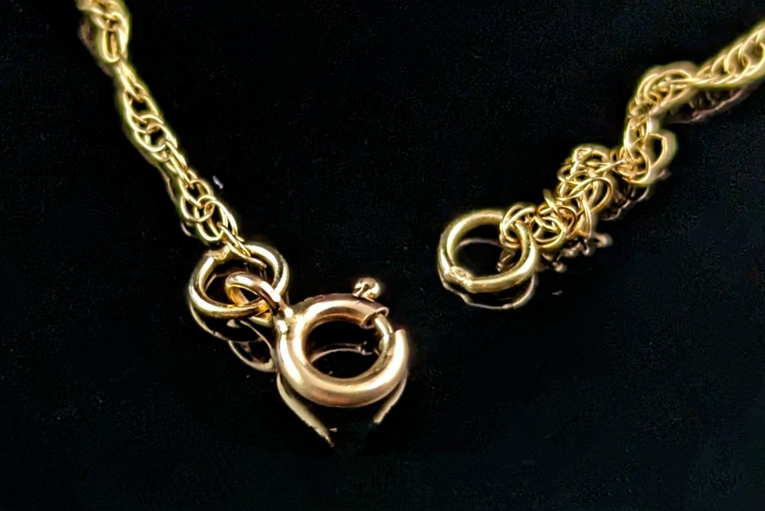 Vintage 9k yellow gold trace chain necklace, dainty  For Sale 2