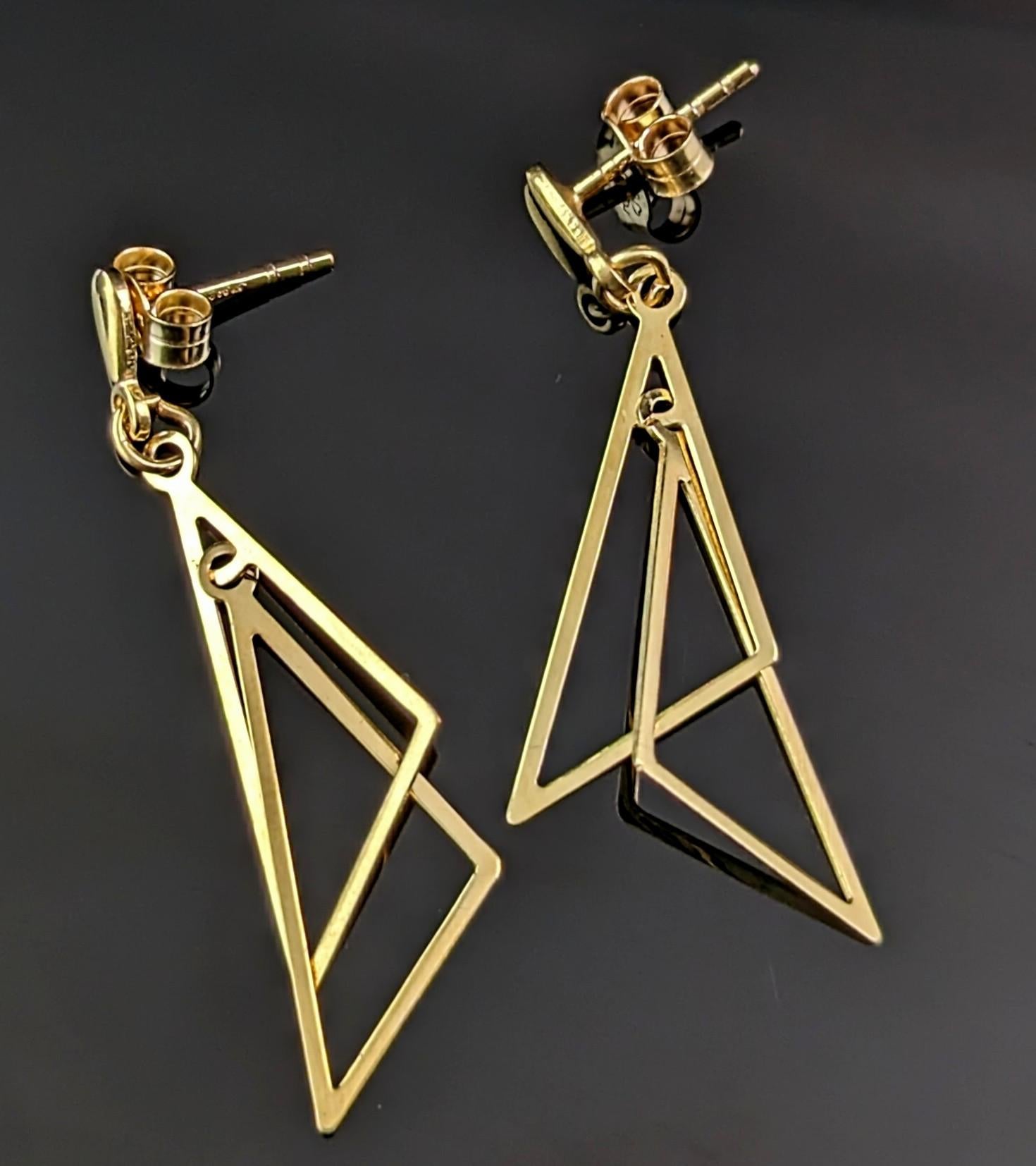 Retro Vintage 9k yellow gold triangle drop earrings, 1980s  For Sale