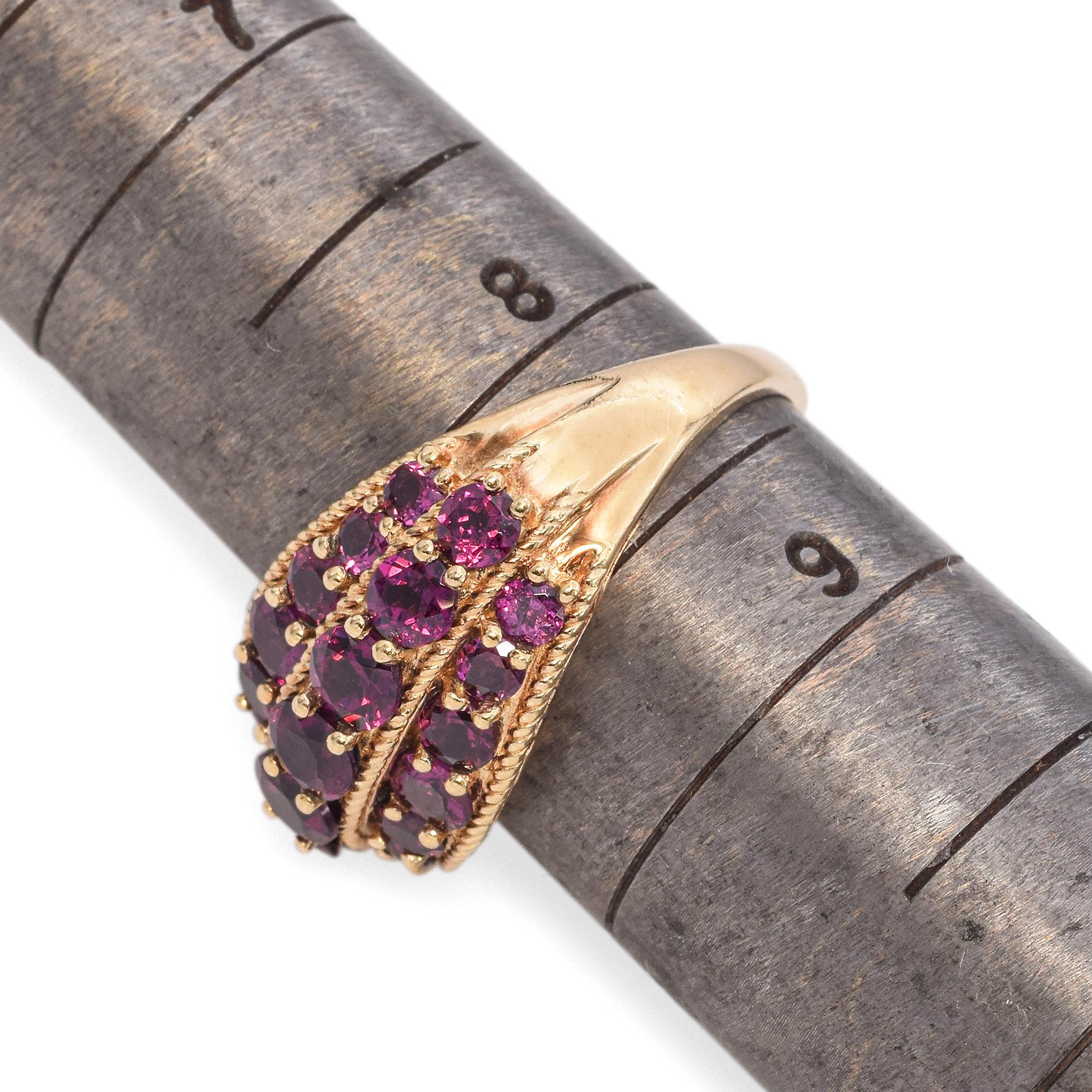 Vintage 9K Yellow Gold Triple Row 1.67 TCW Garnet Ring 2