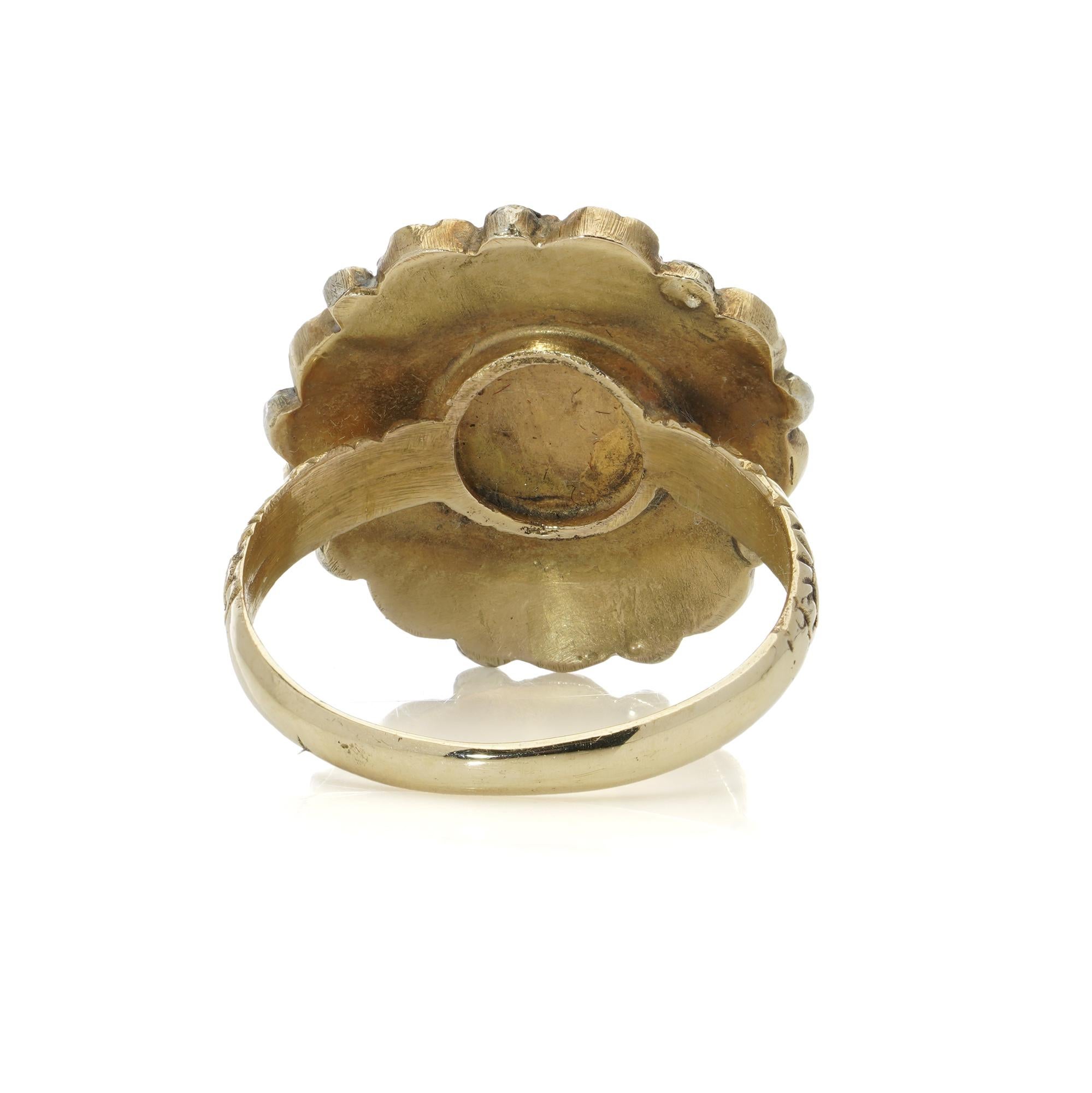 Vintage 9kt gold opal cluster ring Damen im Angebot