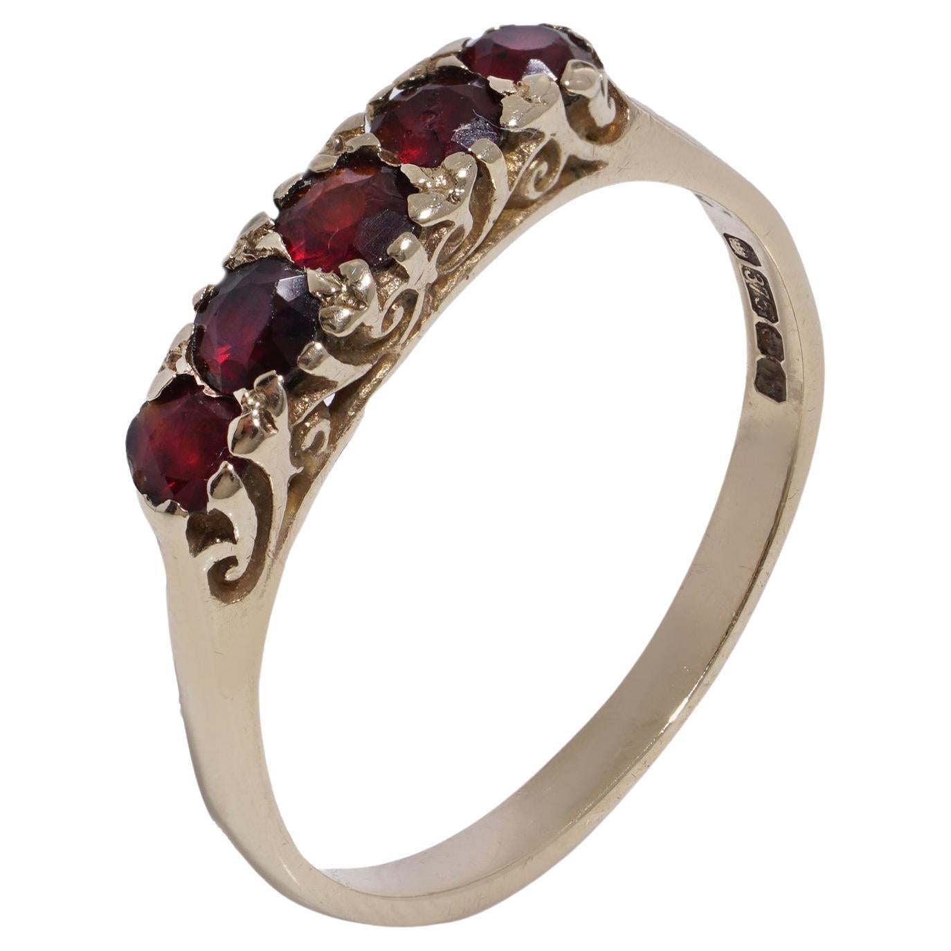 Vintage 9kt yellow gold five-stone garnet ring For Sale