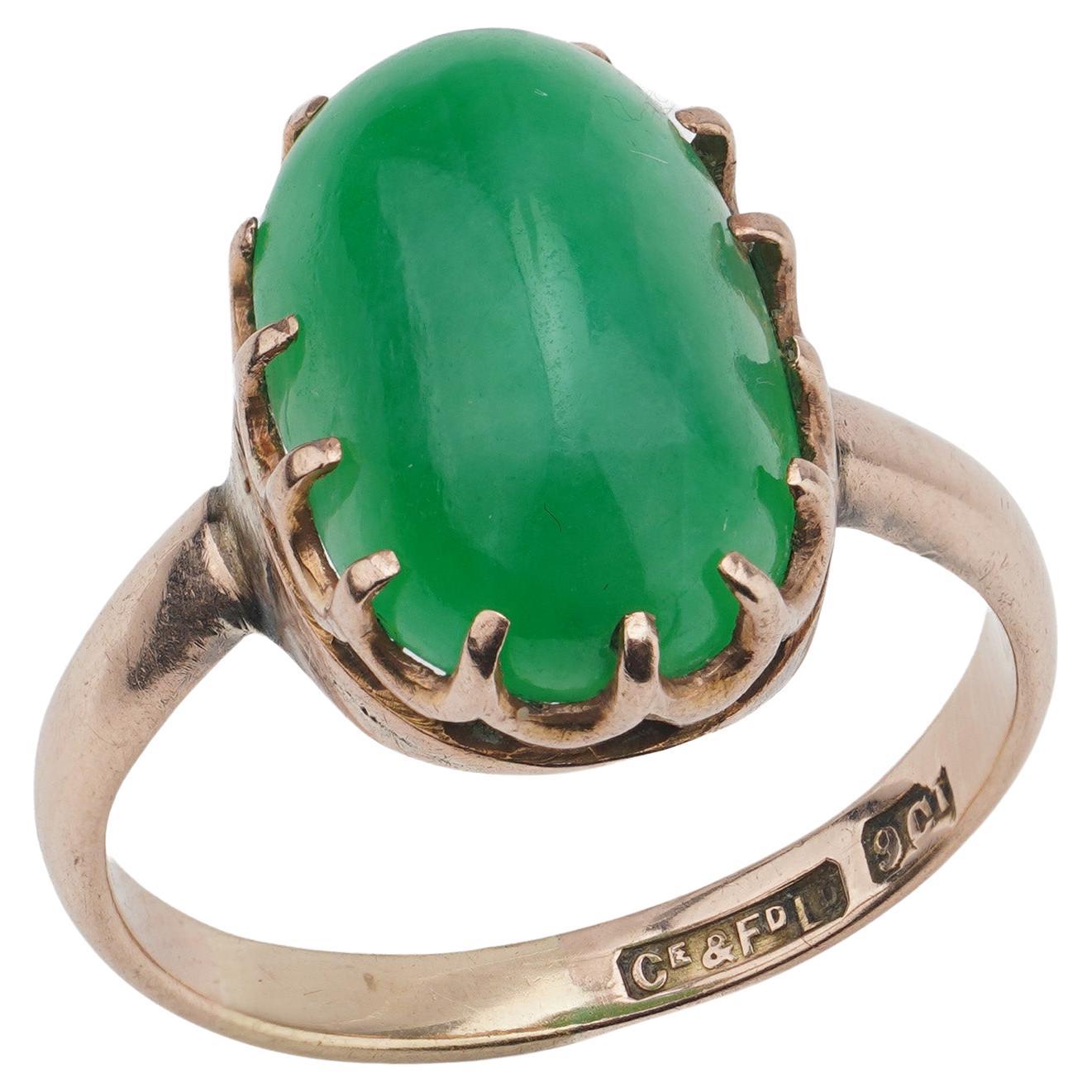 14 Karat Yellow Gold Vintage Bezel Set Pear Shaped Jade Ring For Sale at 1stDibs
