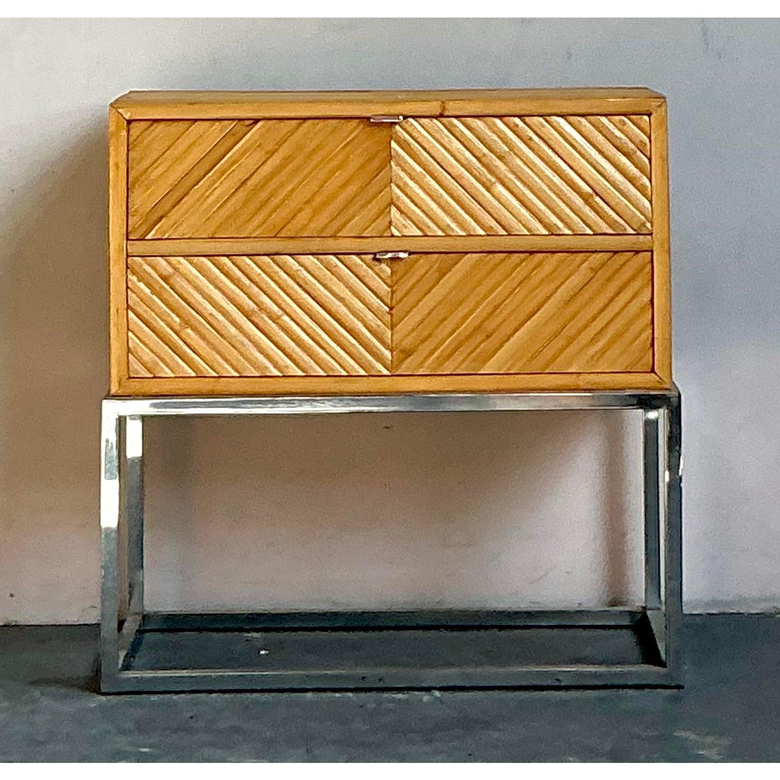 Vintage a Boho Chevron Split Bamboo Chest of Drawers In condizioni buone in vendita a West Palm Beach, FL