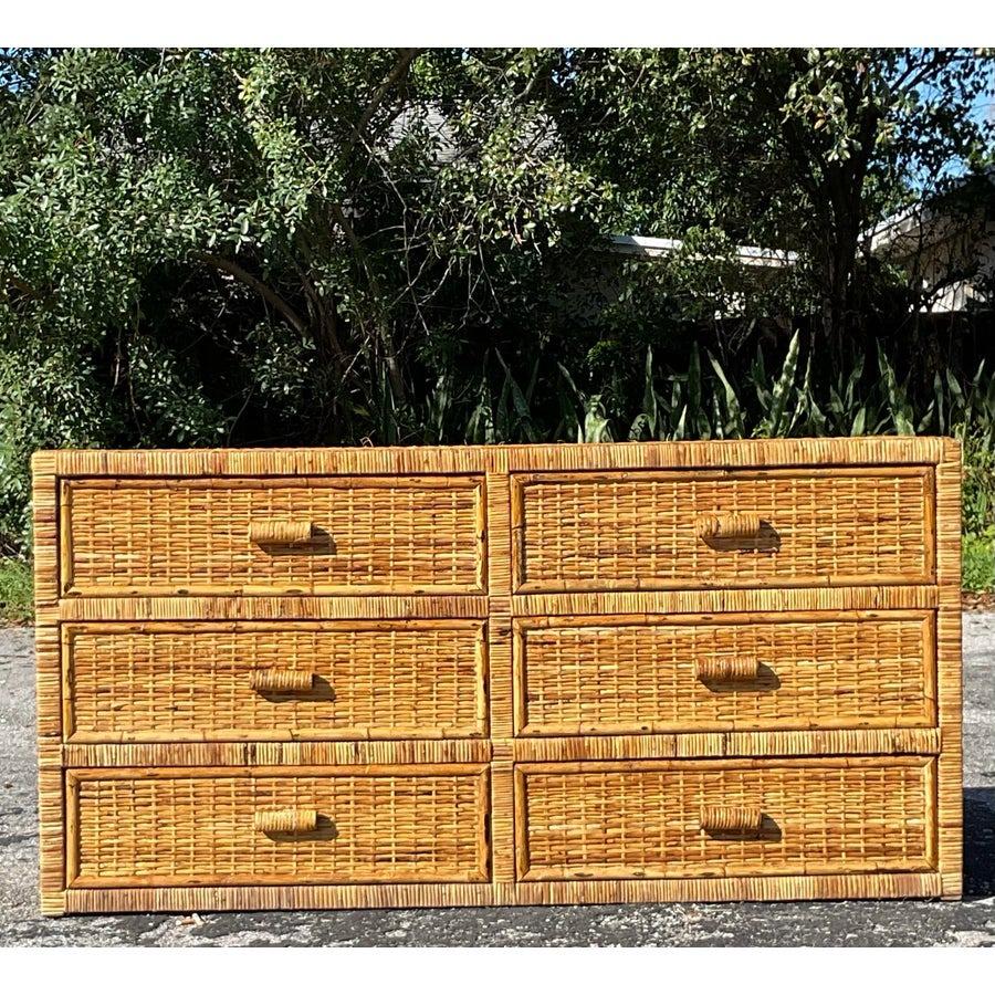 XX secolo Vintage a Coastal Wrapped Rattan Dresser (cassettone in rattan intrecciato) in vendita