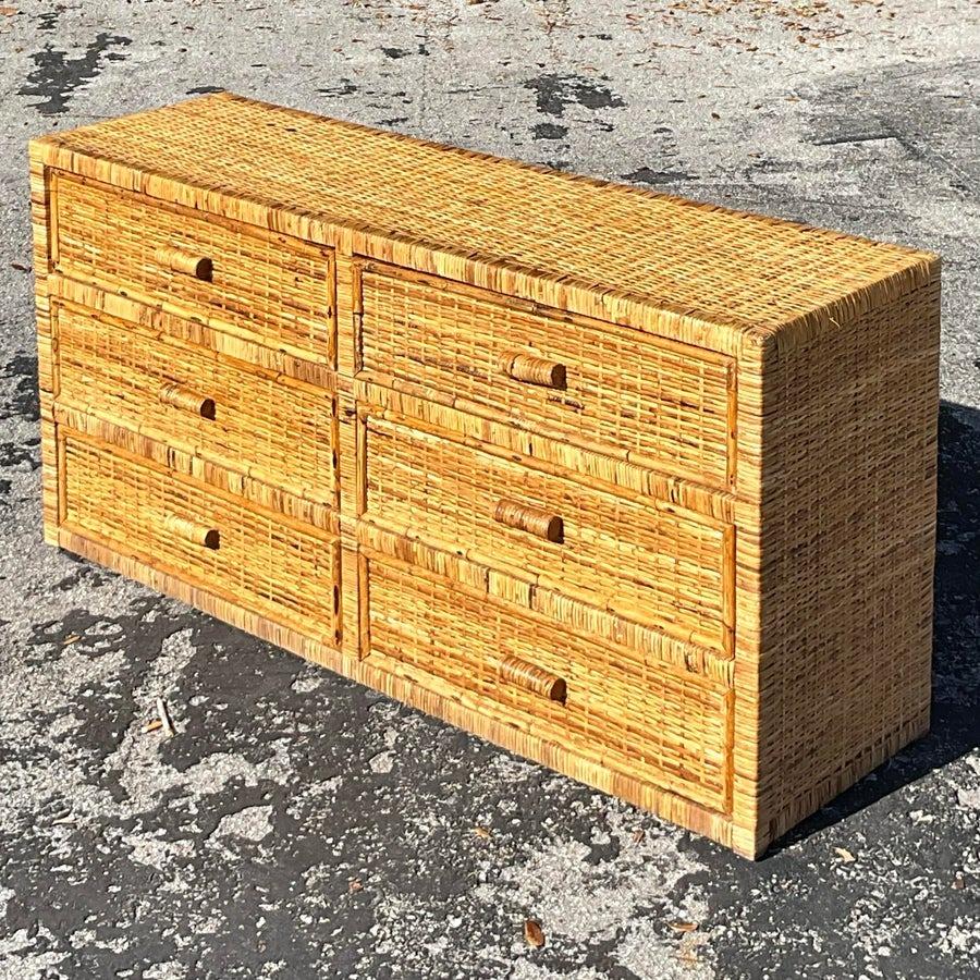 Vintage a Coastal Wrapped Rattan Dresser (cassettone in rattan intrecciato) in vendita 1