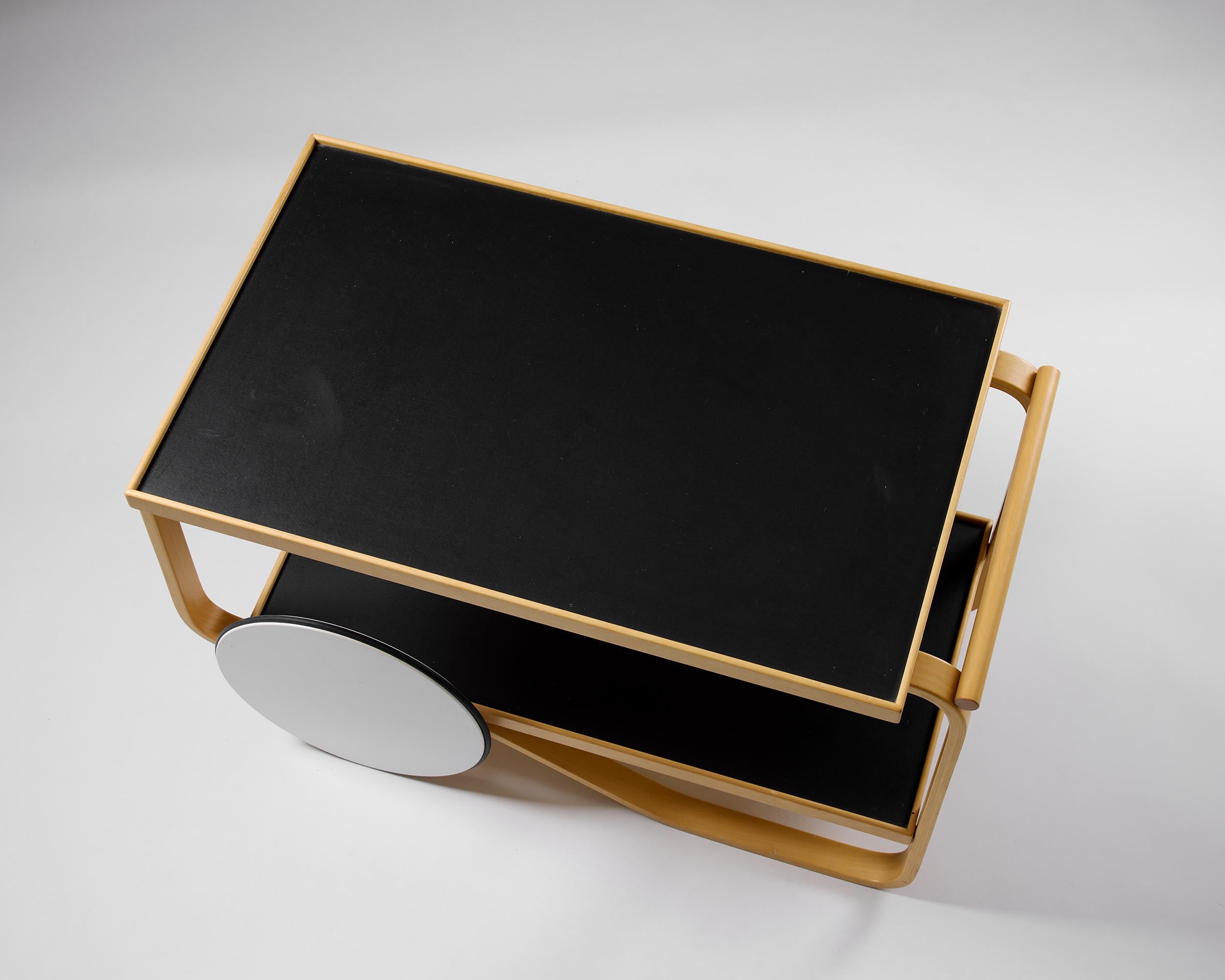 Carro de servicio Vintage Aalto Modelo 901 - Clásico del diseño escandinavo en venta 5